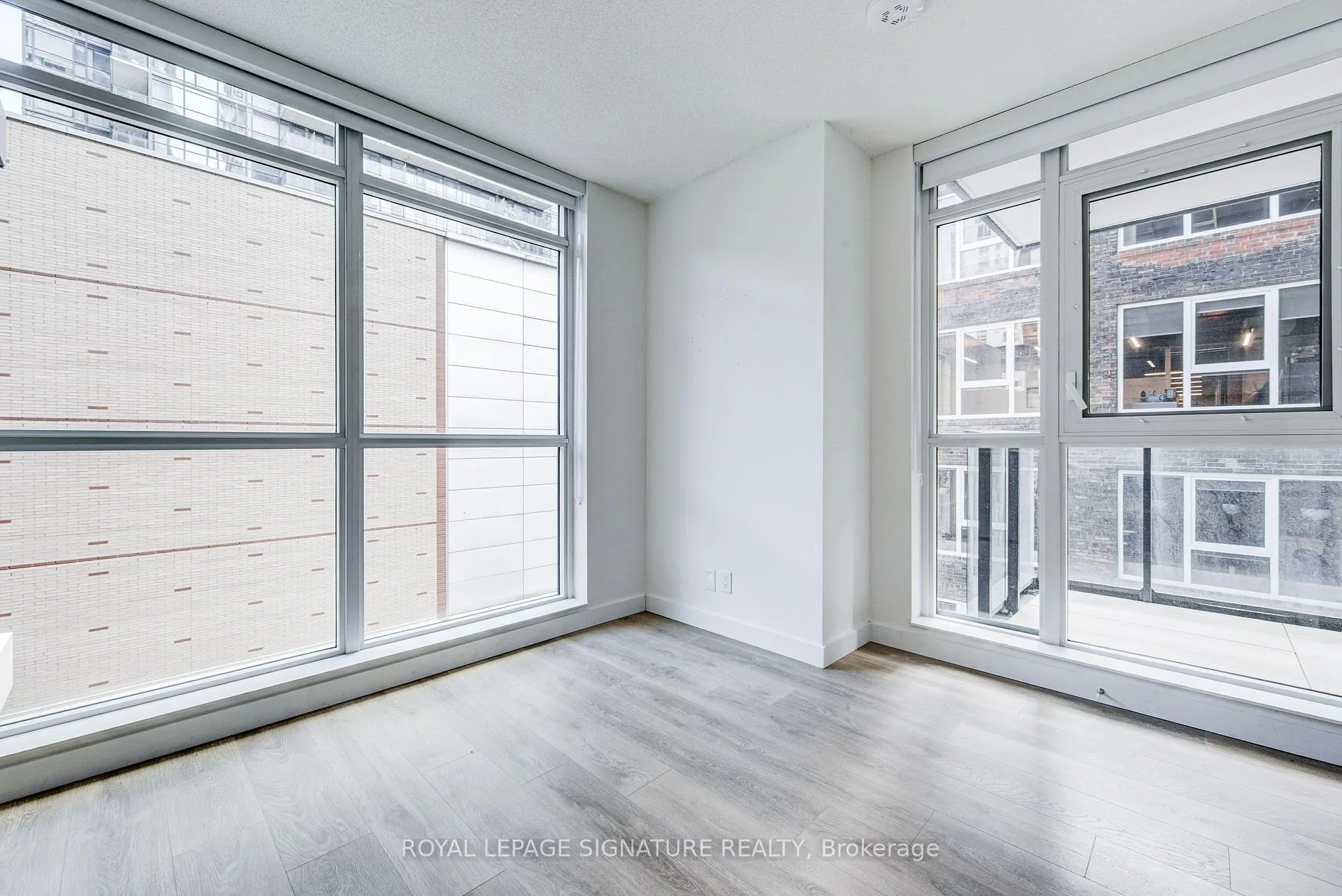 Photo 14 of Unit 706, 38 Widmer Street, Toronto, Waterfront Communities — HOMEH