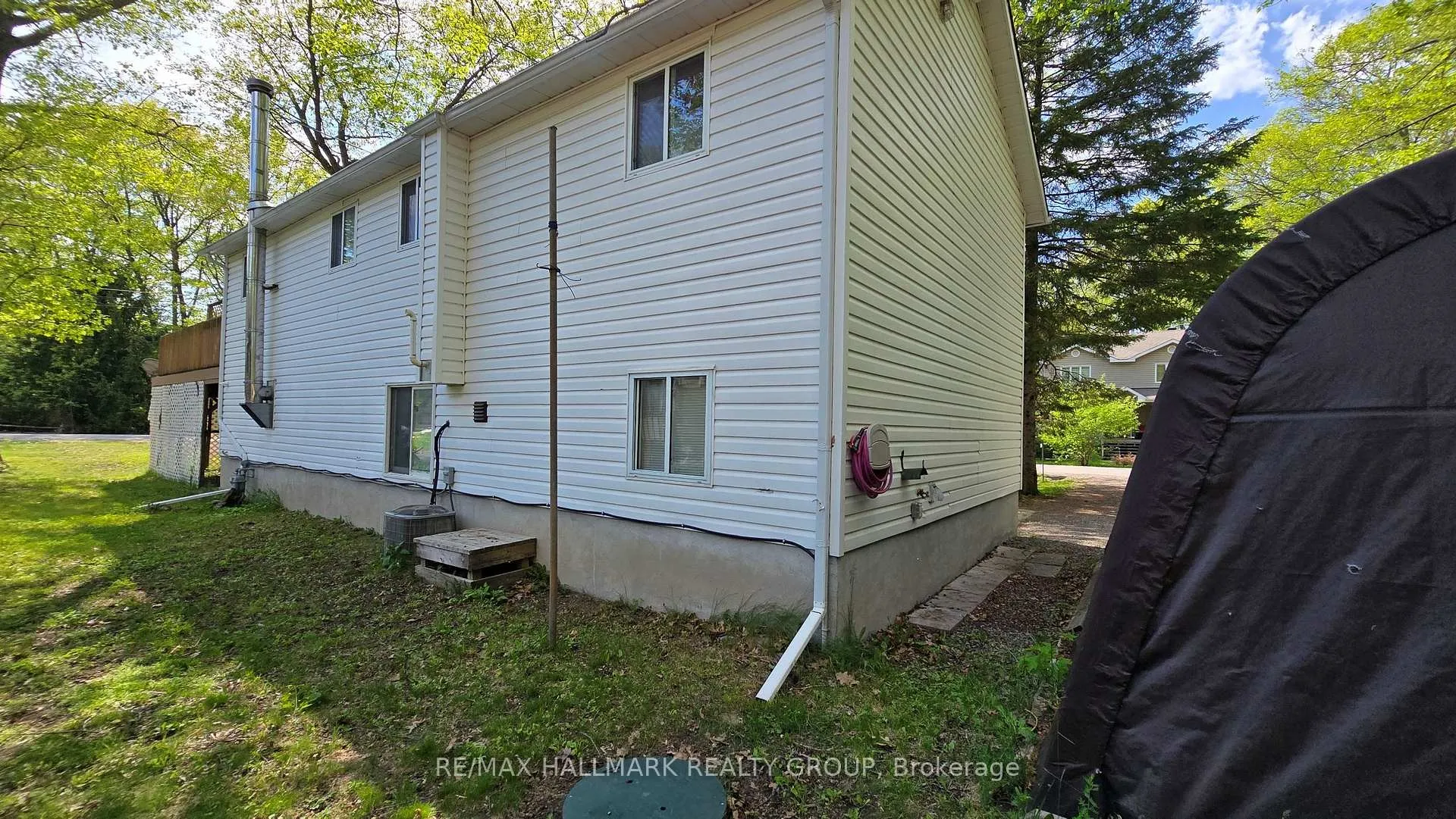 Photo 3 of 114 Macrostie Lane, Ottawa, Constance Bay — HOMEH