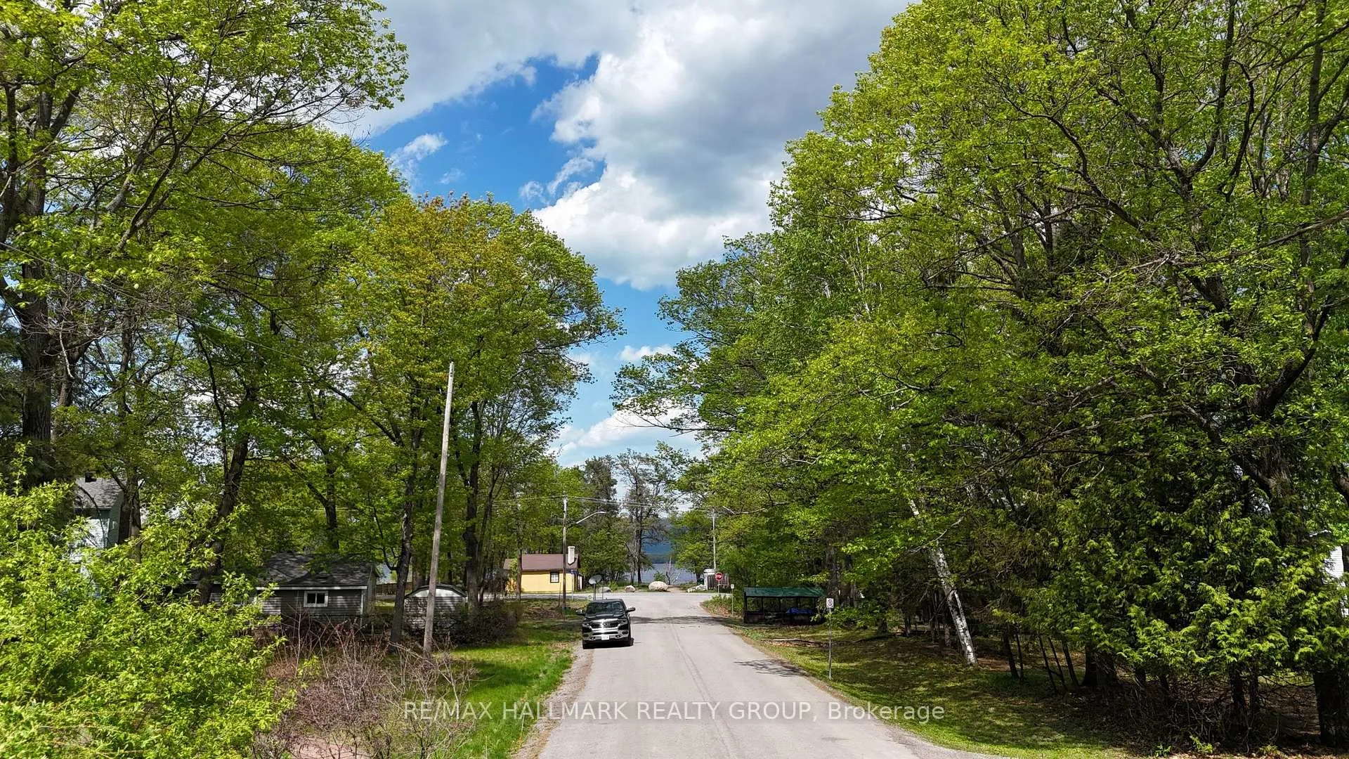 Photo 4 of 114 Macrostie Lane, Ottawa, Constance Bay — HOMEH