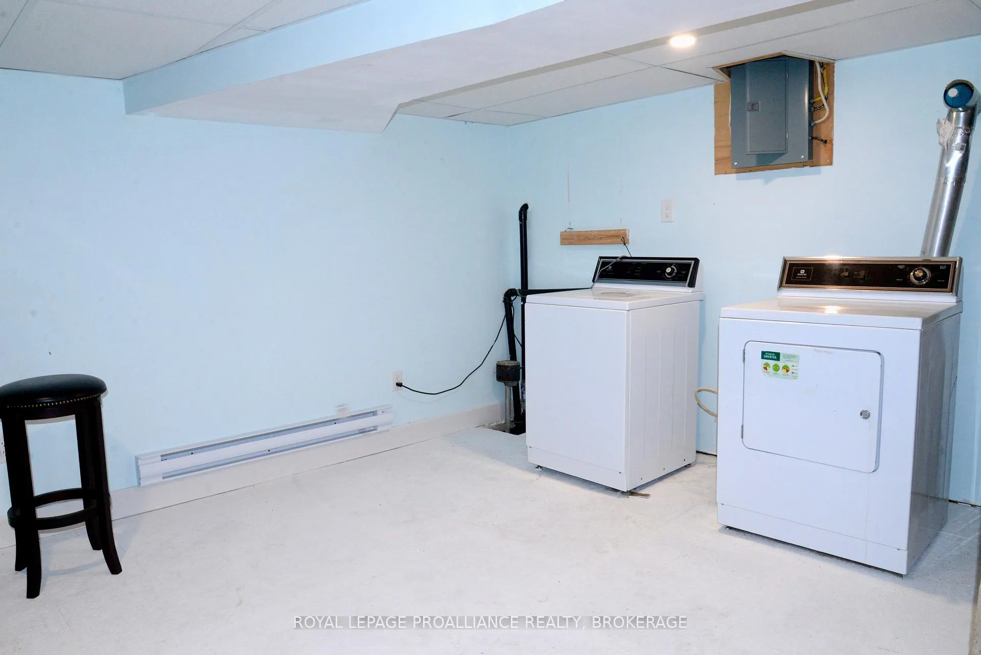 Photo 37 of 2503 6th Concession, Kingston, City North of 401 — HOMEH