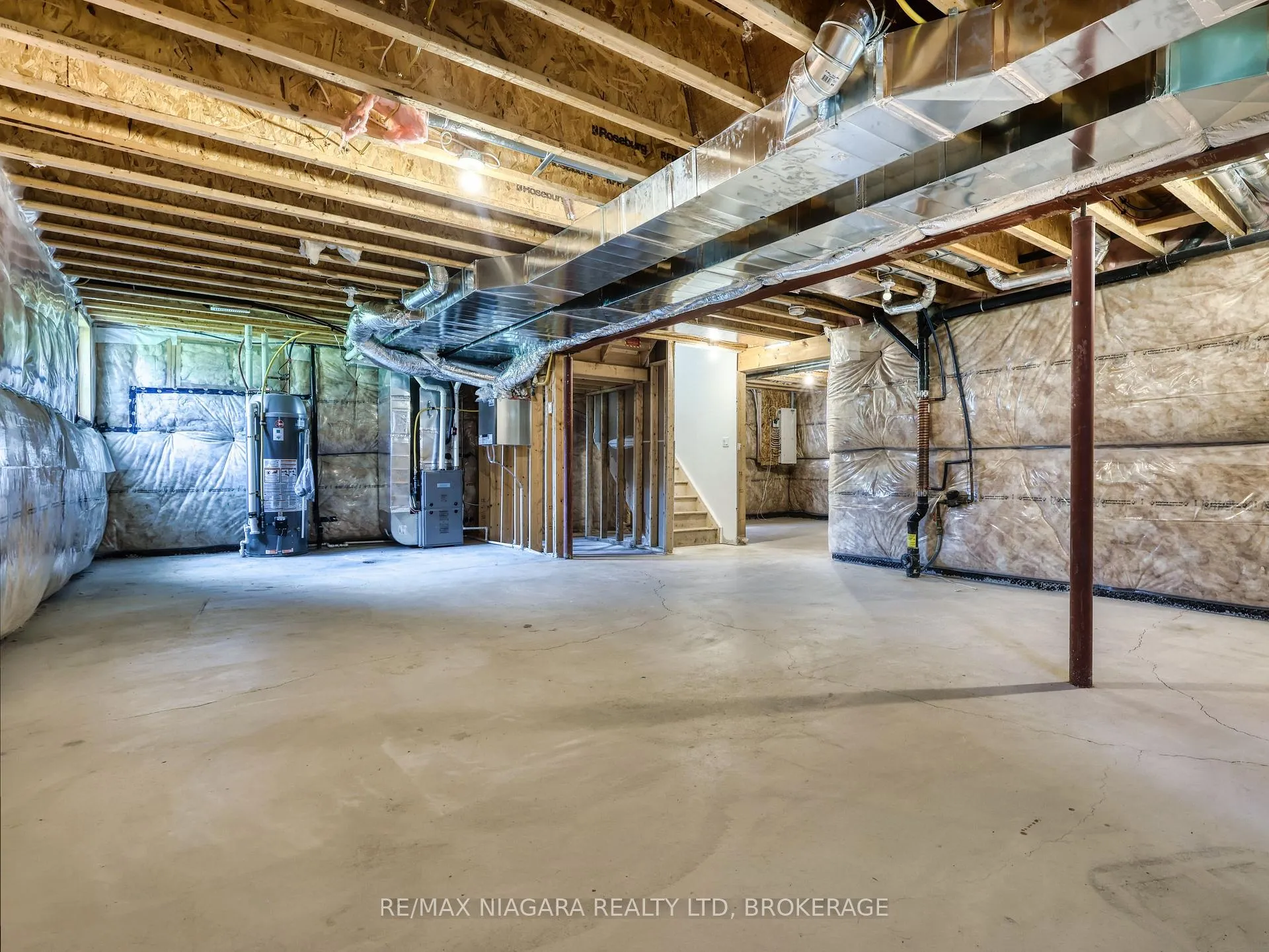 Photo 21 of 8094 Citation Road, Niagara Falls, Ascot — HOMEH