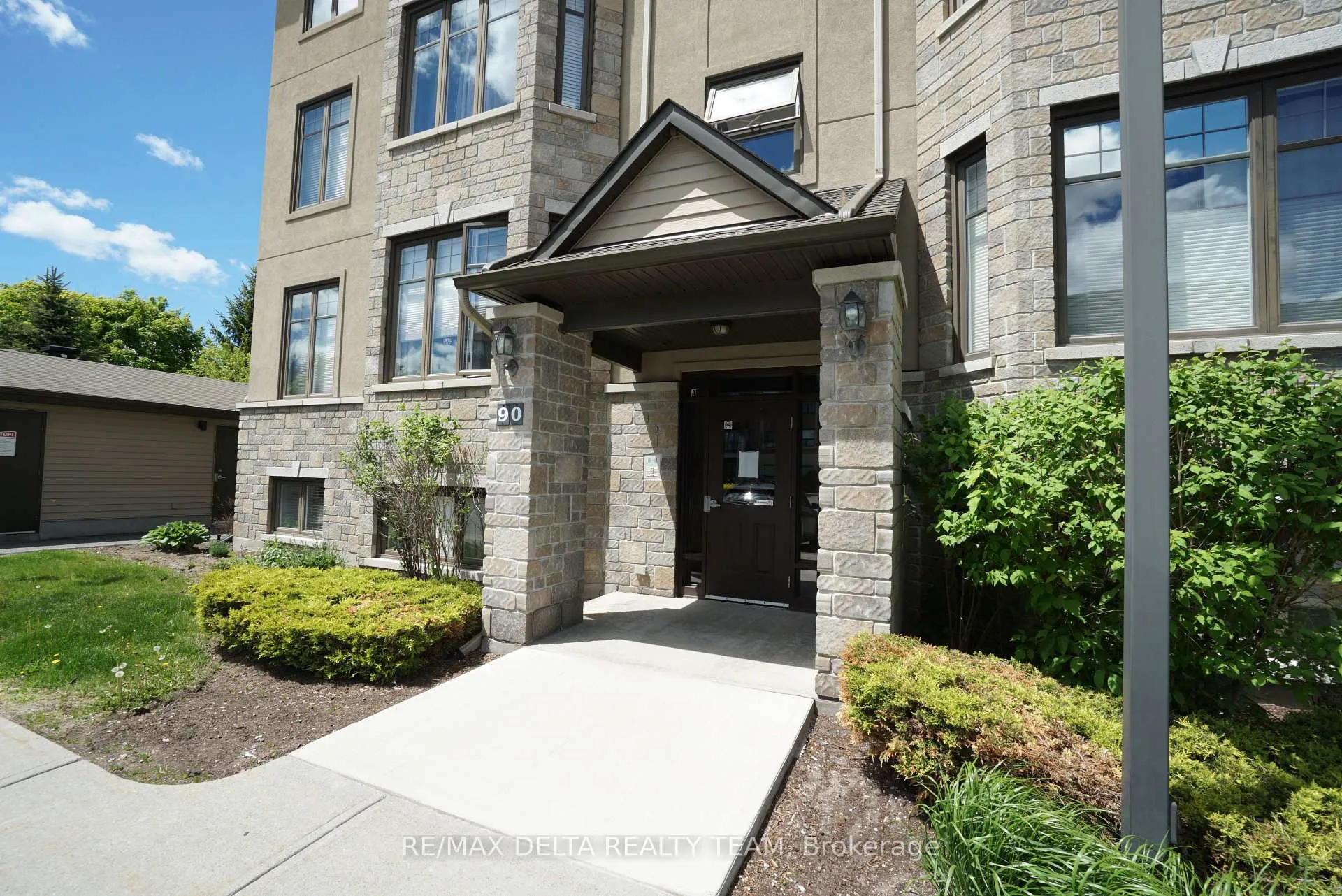 Photo 2 of Unit 7, 90 Prestige Circle, Ottawa, Chatelaine Village — HOMEH