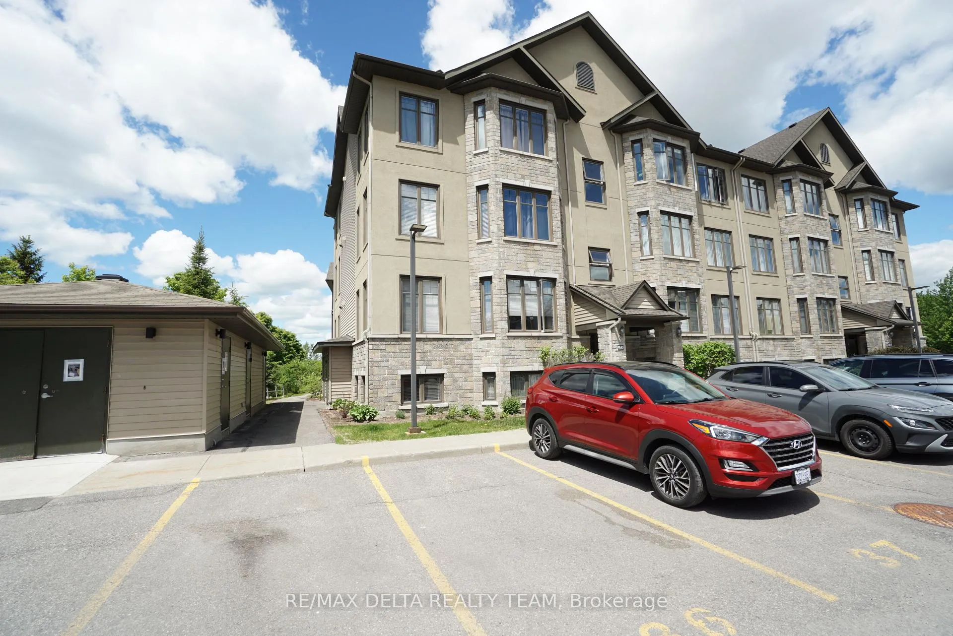Photo 3 of Unit 7, 90 Prestige Circle, Ottawa, Chatelaine Village — HOMEH