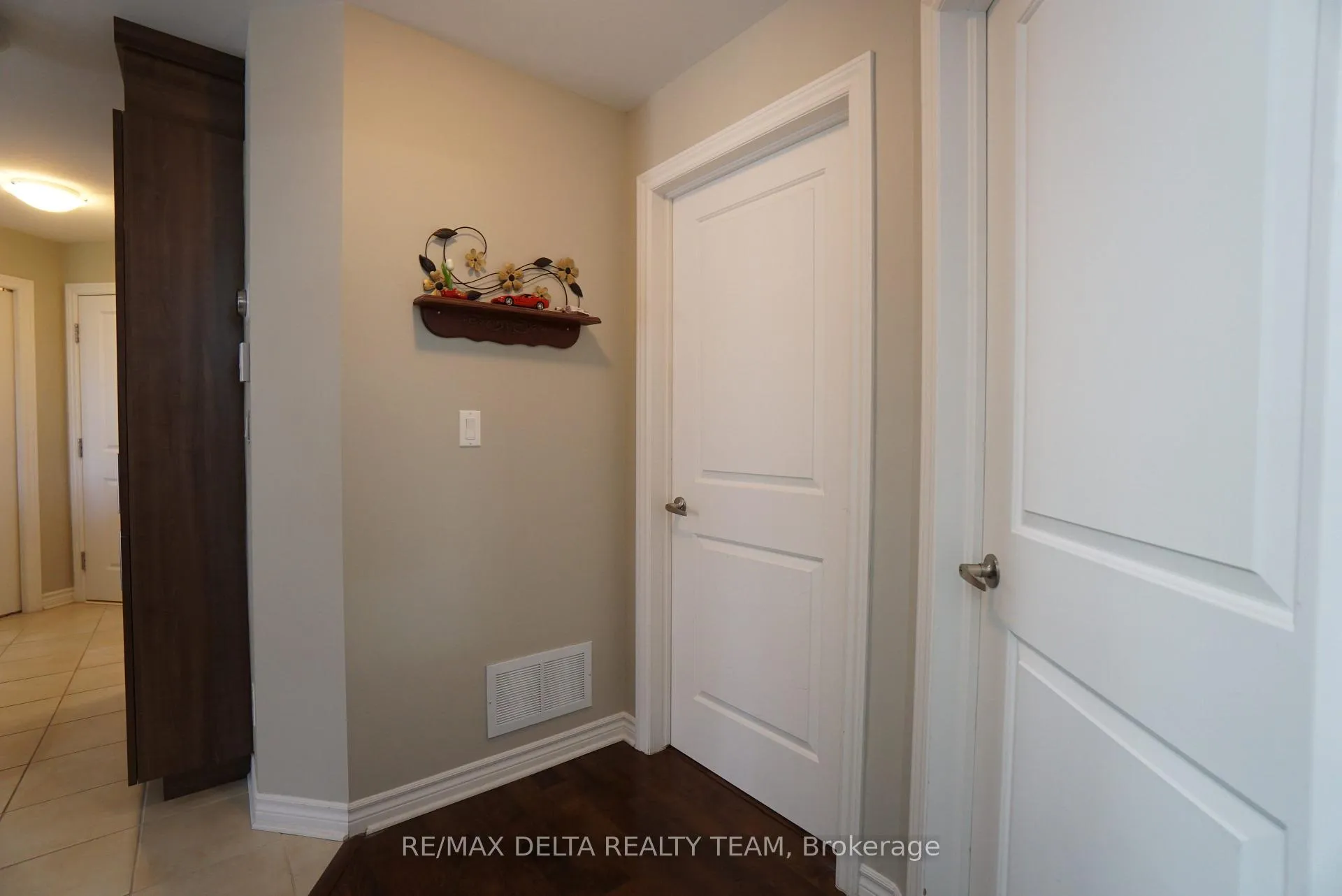 Photo 15 of Unit 7, 90 Prestige Circle, Ottawa, Chatelaine Village — HOMEH