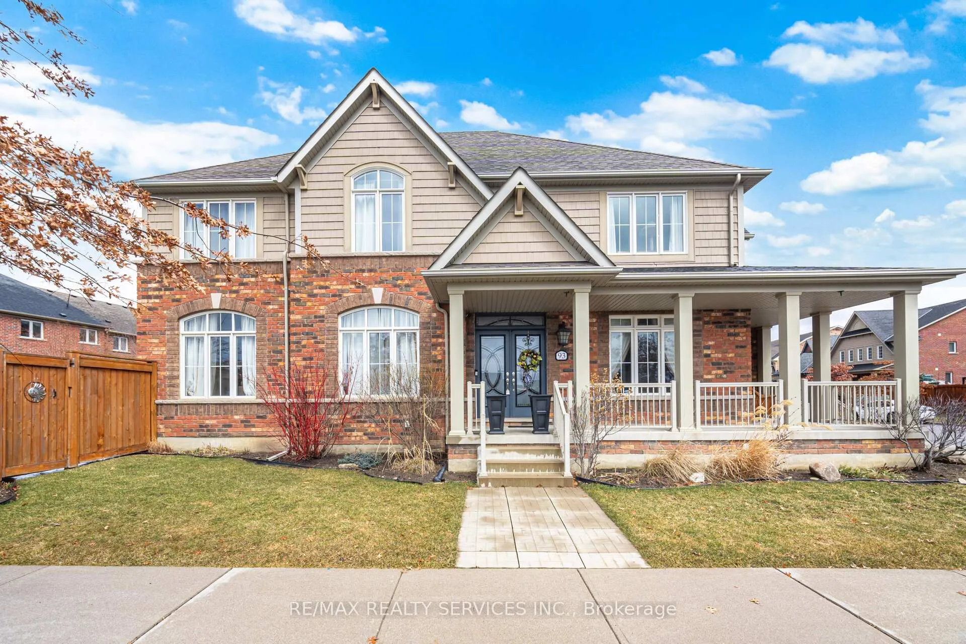 Photo 2 of 93 Learmont Avenue, Caledon, Rural Caledon — HOMEH