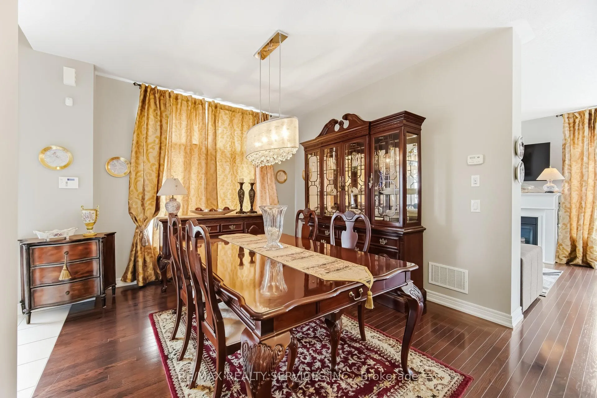 Photo 10 of 93 Learmont Avenue, Caledon, Rural Caledon — HOMEH