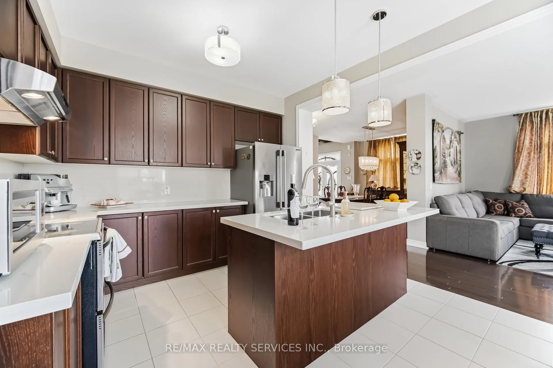 Photo 13 of 93 Learmont Avenue, Caledon, Rural Caledon — HOMEH