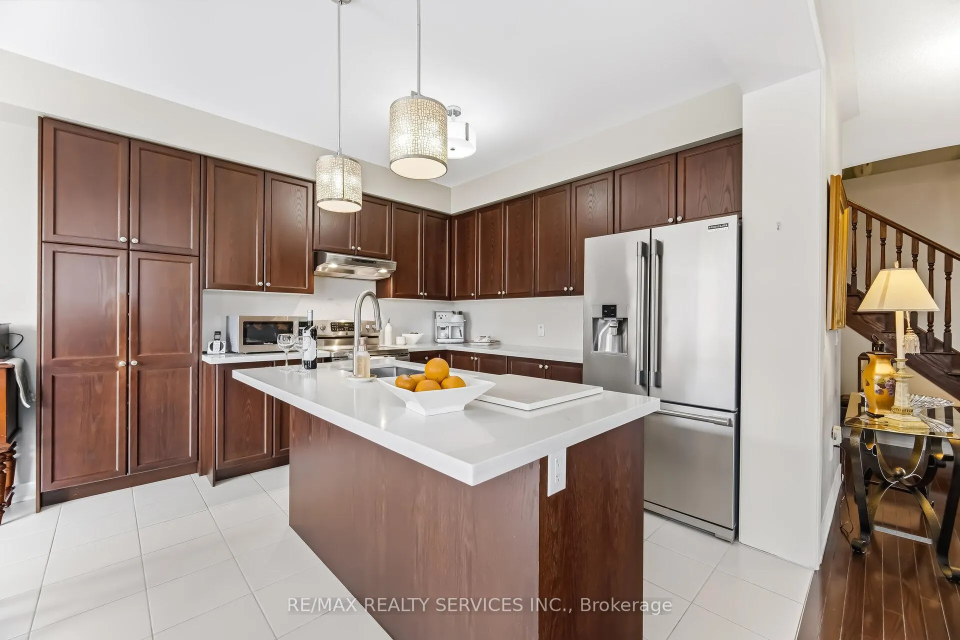 Photo 15 of 93 Learmont Avenue, Caledon, Rural Caledon — HOMEH