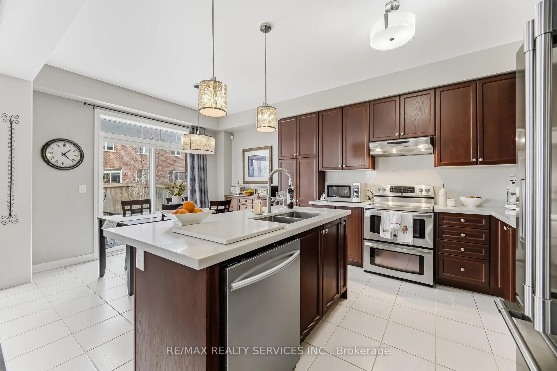 Photo 16 of 93 Learmont Avenue, Caledon, Rural Caledon — HOMEH
