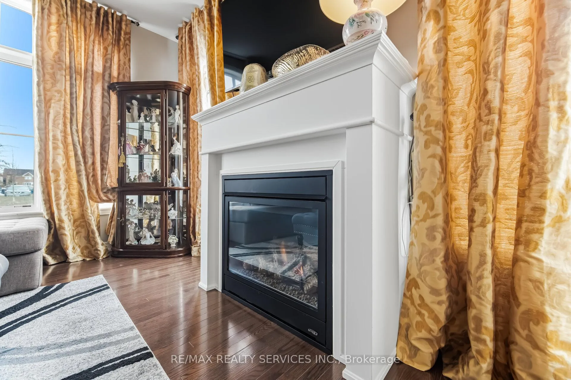 Photo 21 of 93 Learmont Avenue, Caledon, Rural Caledon — HOMEH