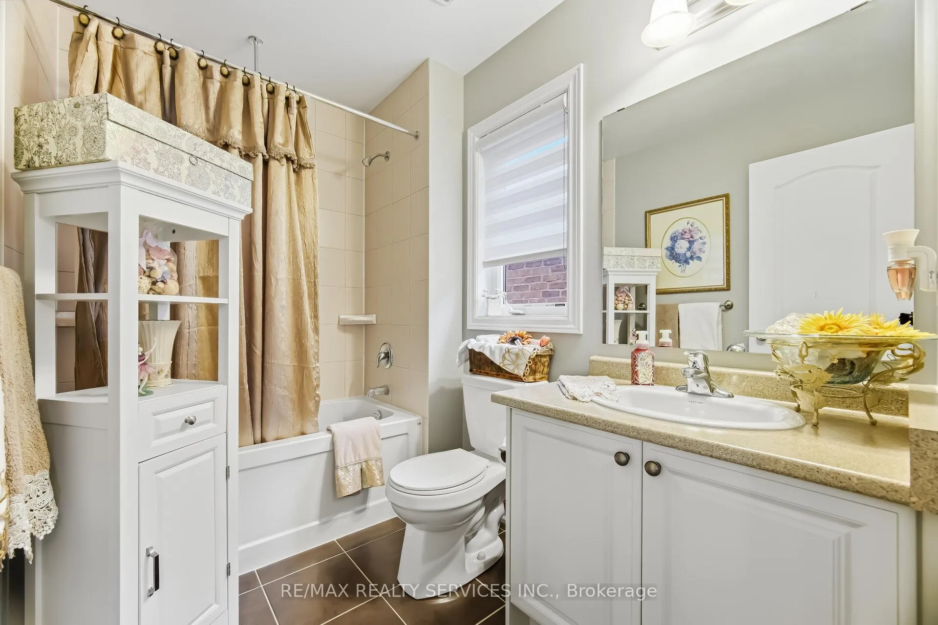 Photo 45 of 93 Learmont Avenue, Caledon, Rural Caledon — HOMEH