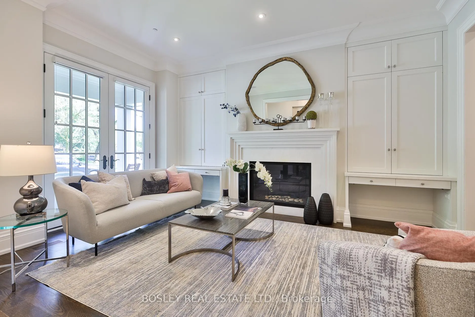 Photo 3 of 52 Killdeer Crescent, Toronto, Leaside — HOMEH