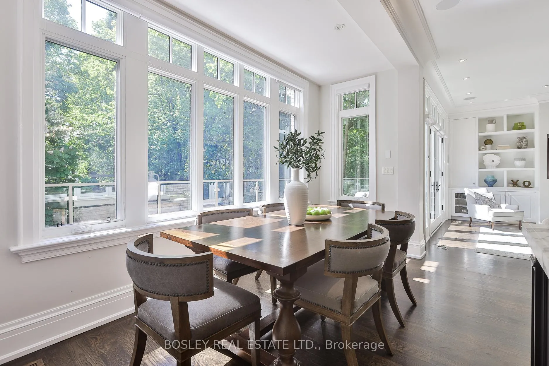 Photo 11 of 52 Killdeer Crescent, Toronto, Leaside — HOMEH