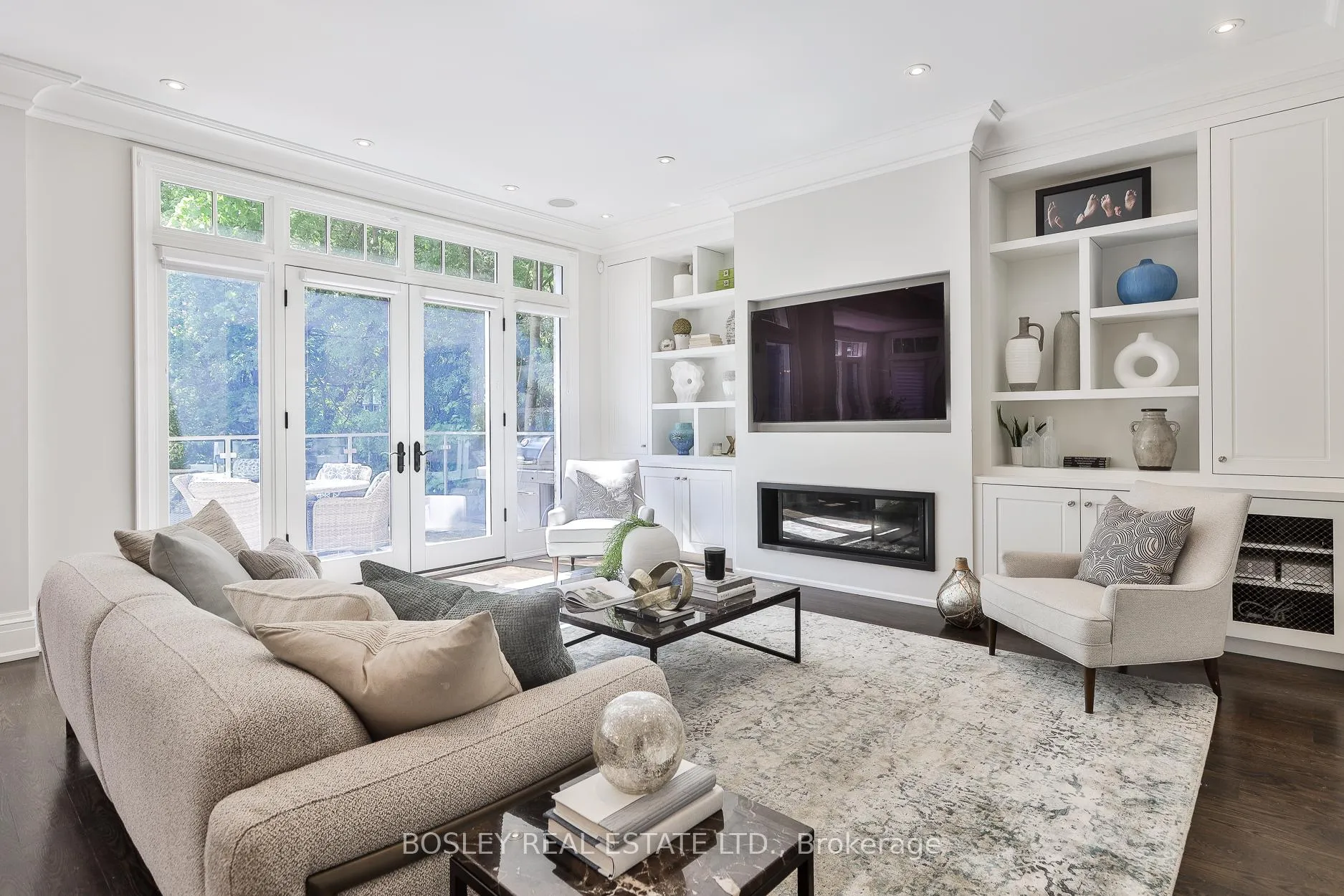 Photo 12 of 52 Killdeer Crescent, Toronto, Leaside — HOMEH