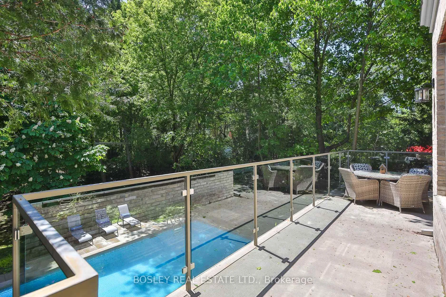 Photo 14 of 52 Killdeer Crescent, Toronto, Leaside — HOMEH