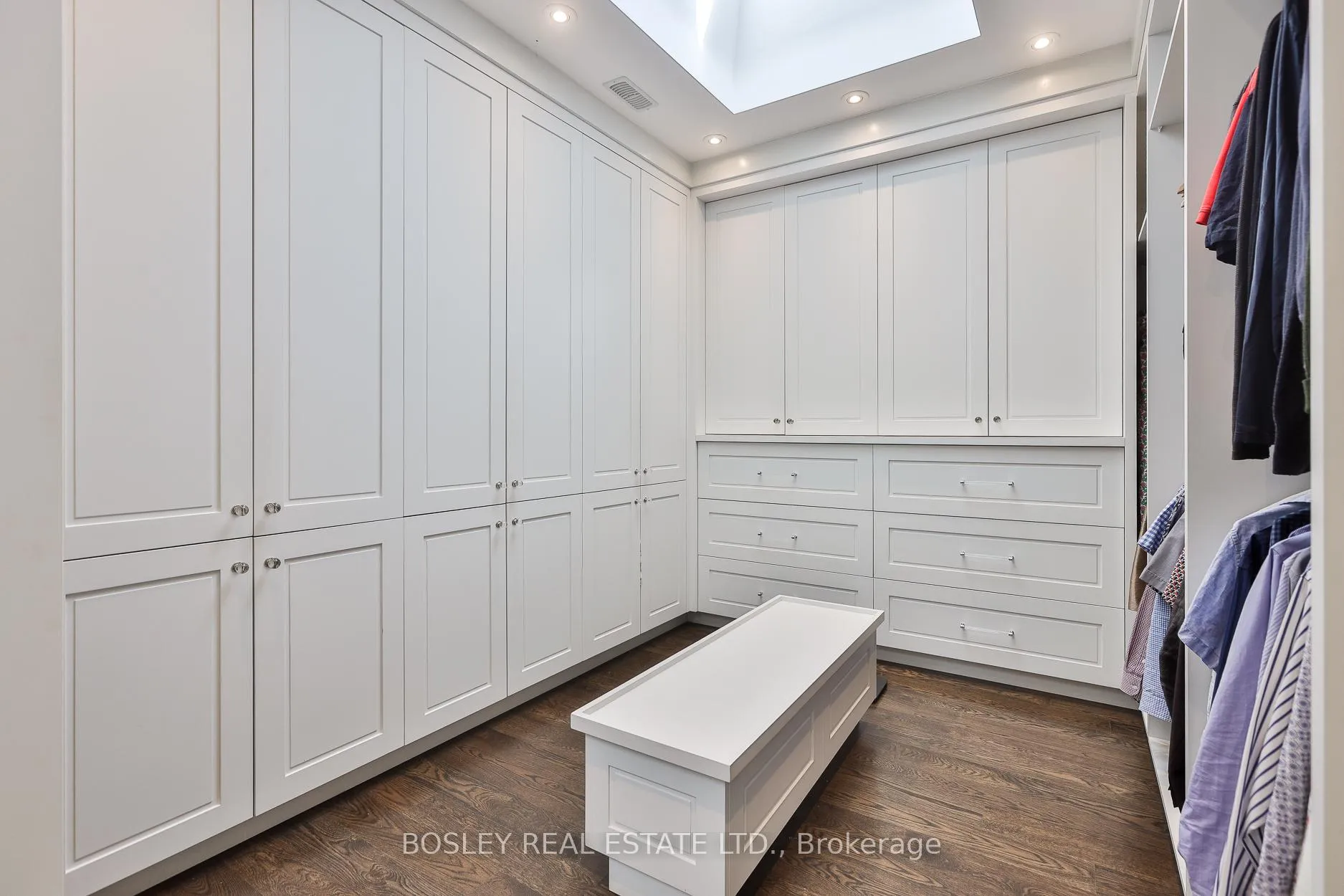 Photo 17 of 52 Killdeer Crescent, Toronto, Leaside — HOMEH