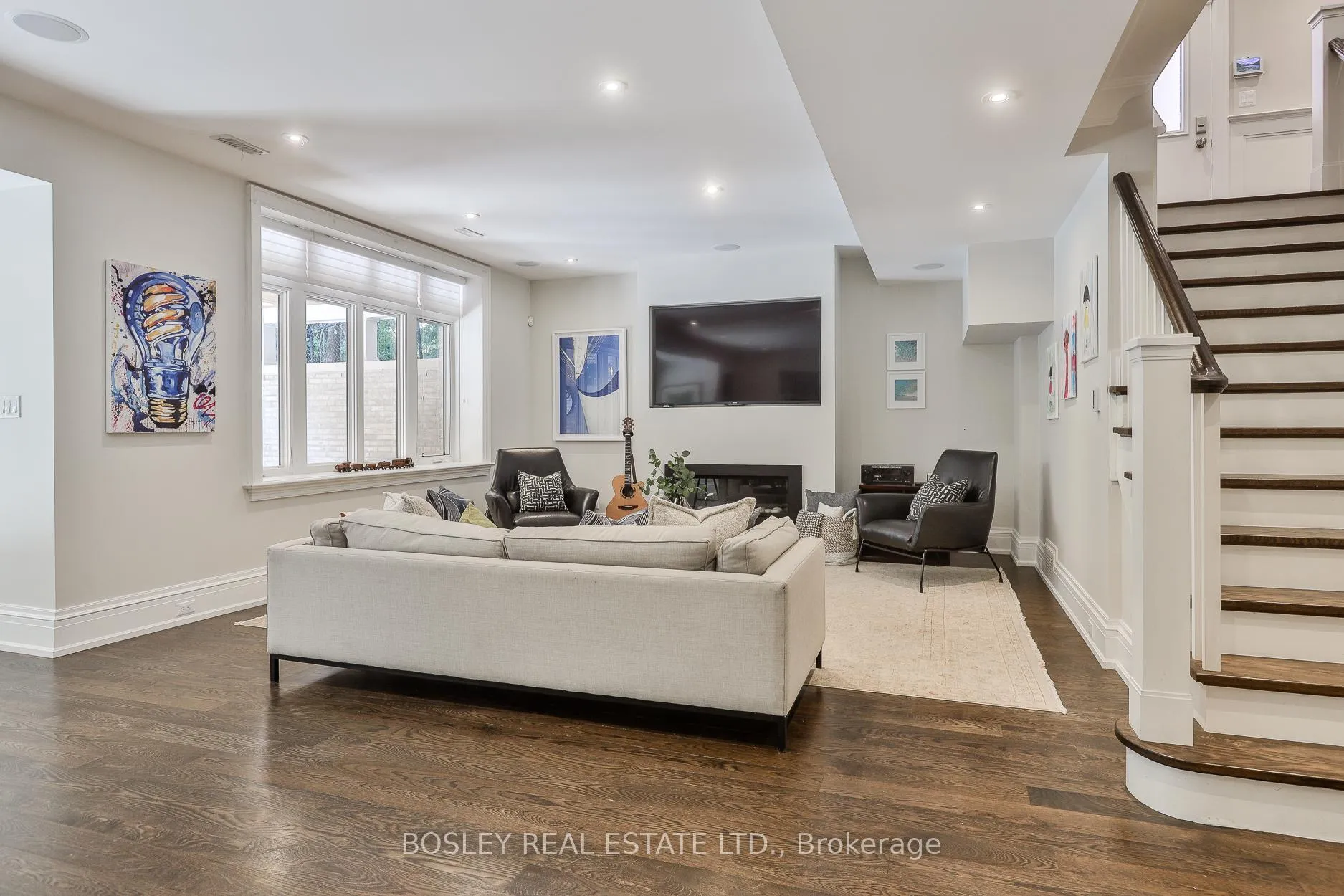 Photo 29 of 52 Killdeer Crescent, Toronto, Leaside — HOMEH