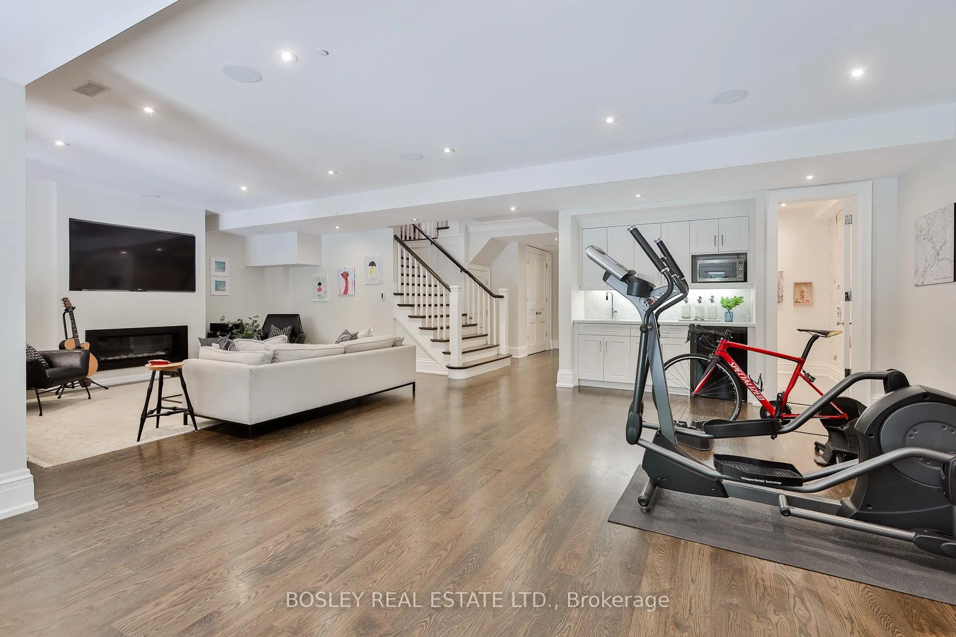 Photo 31 of 52 Killdeer Crescent, Toronto, Leaside — HOMEH