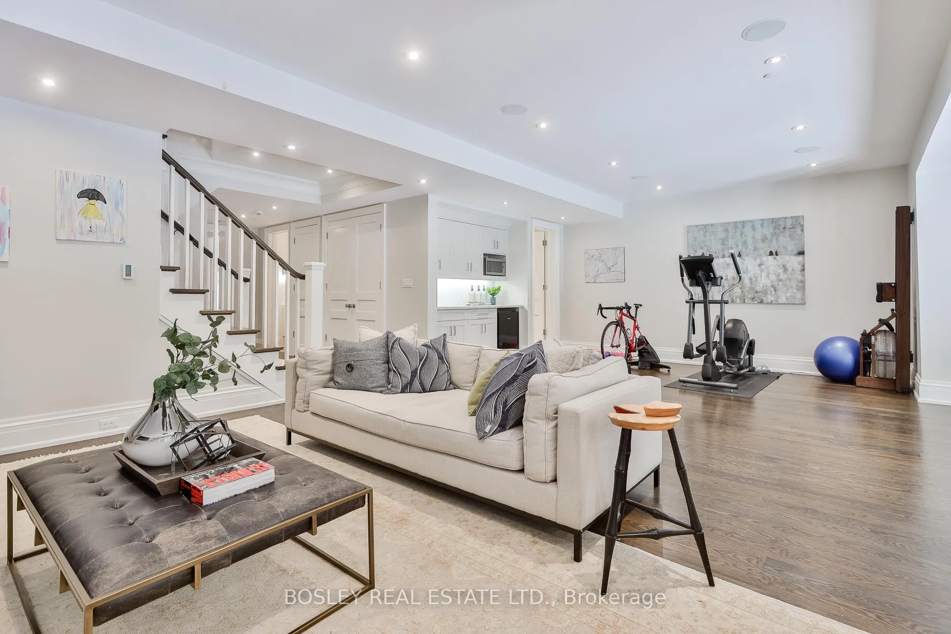 Photo 32 of 52 Killdeer Crescent, Toronto, Leaside — HOMEH