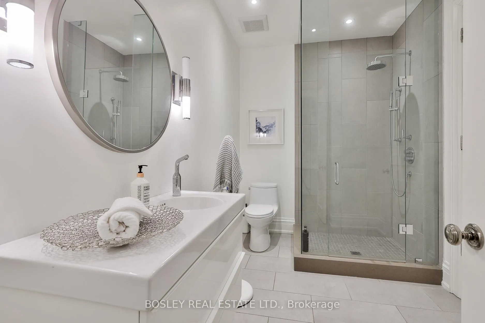 Photo 33 of 52 Killdeer Crescent, Toronto, Leaside — HOMEH