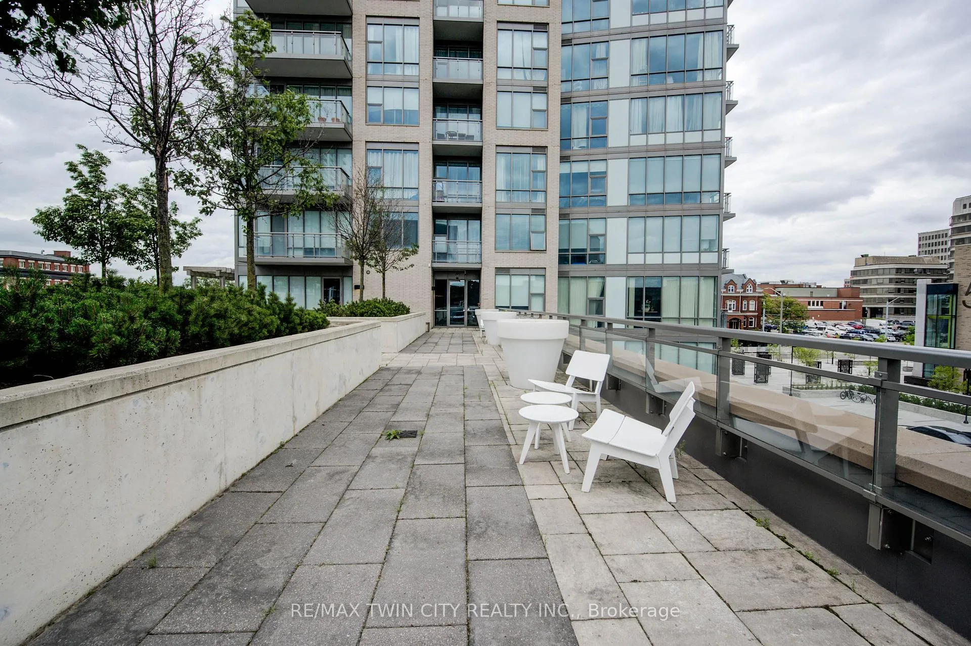 Photo 4 of Unit 112, 85 Duke Street W, Kitchener — HOMEH
