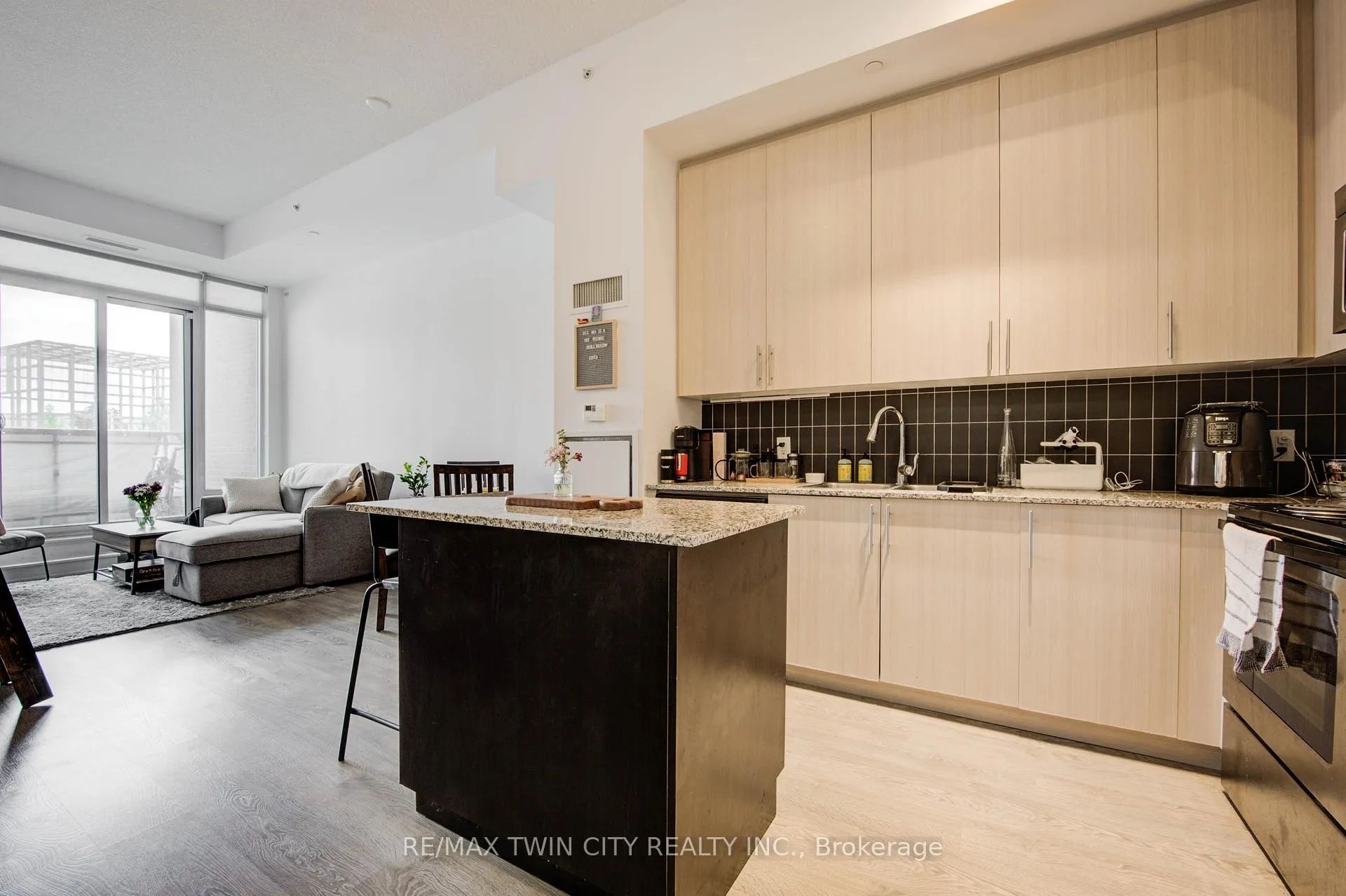 Photo 7 of Unit 112, 85 Duke Street W, Kitchener — HOMEH