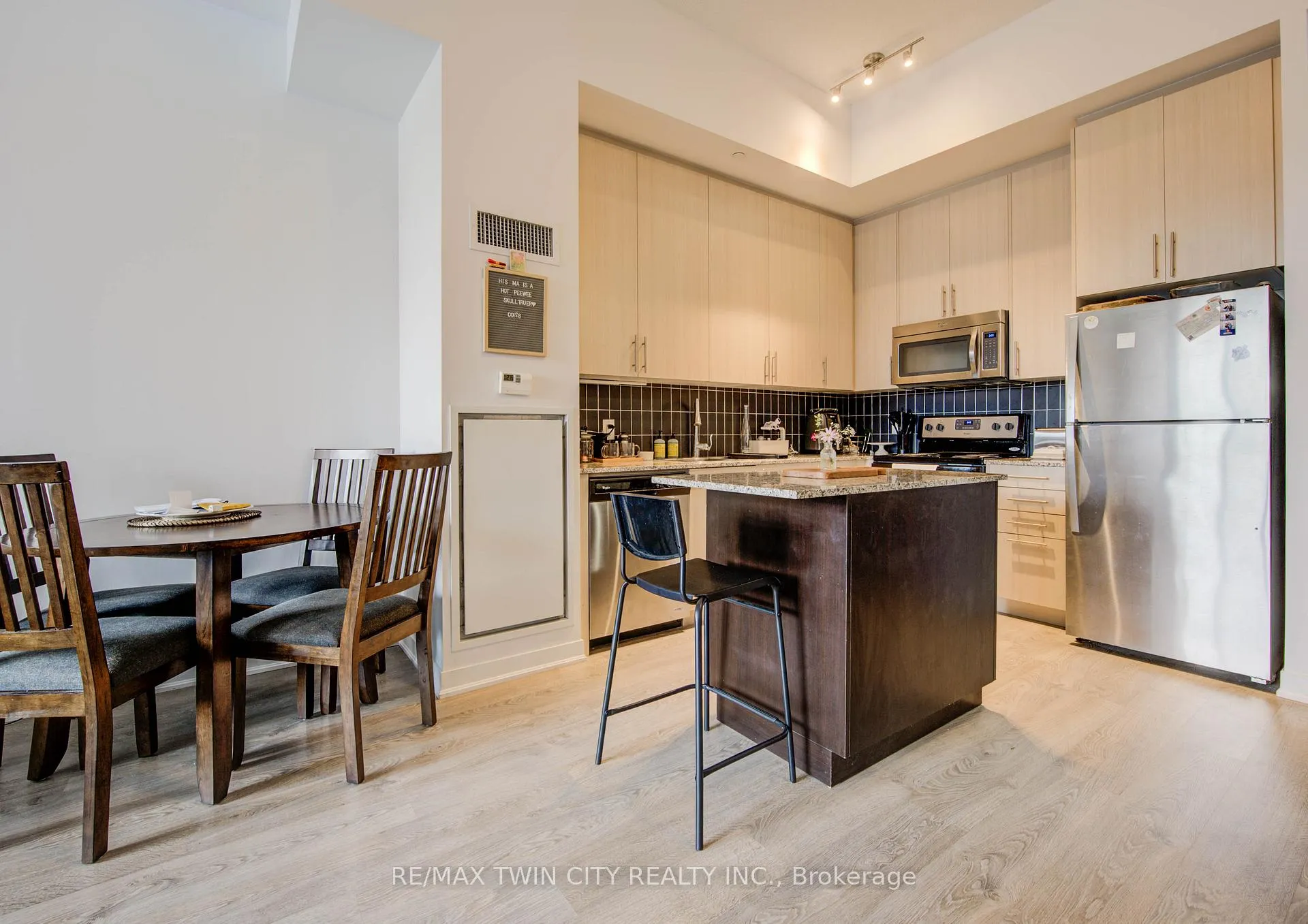 Photo 13 of Unit 112, 85 Duke Street W, Kitchener — HOMEH