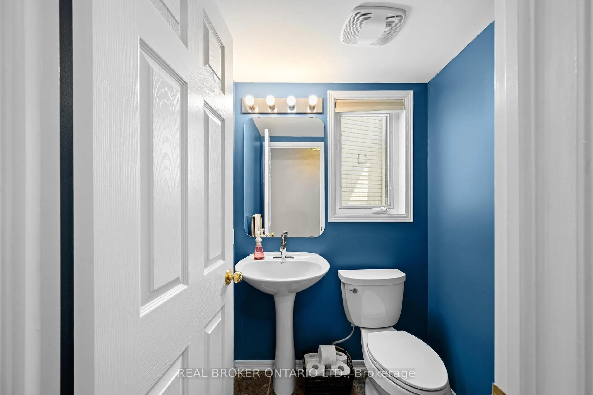 Photo 4 of 25 Steel Street, Ottawa, Beacon Hill South — HOMEH