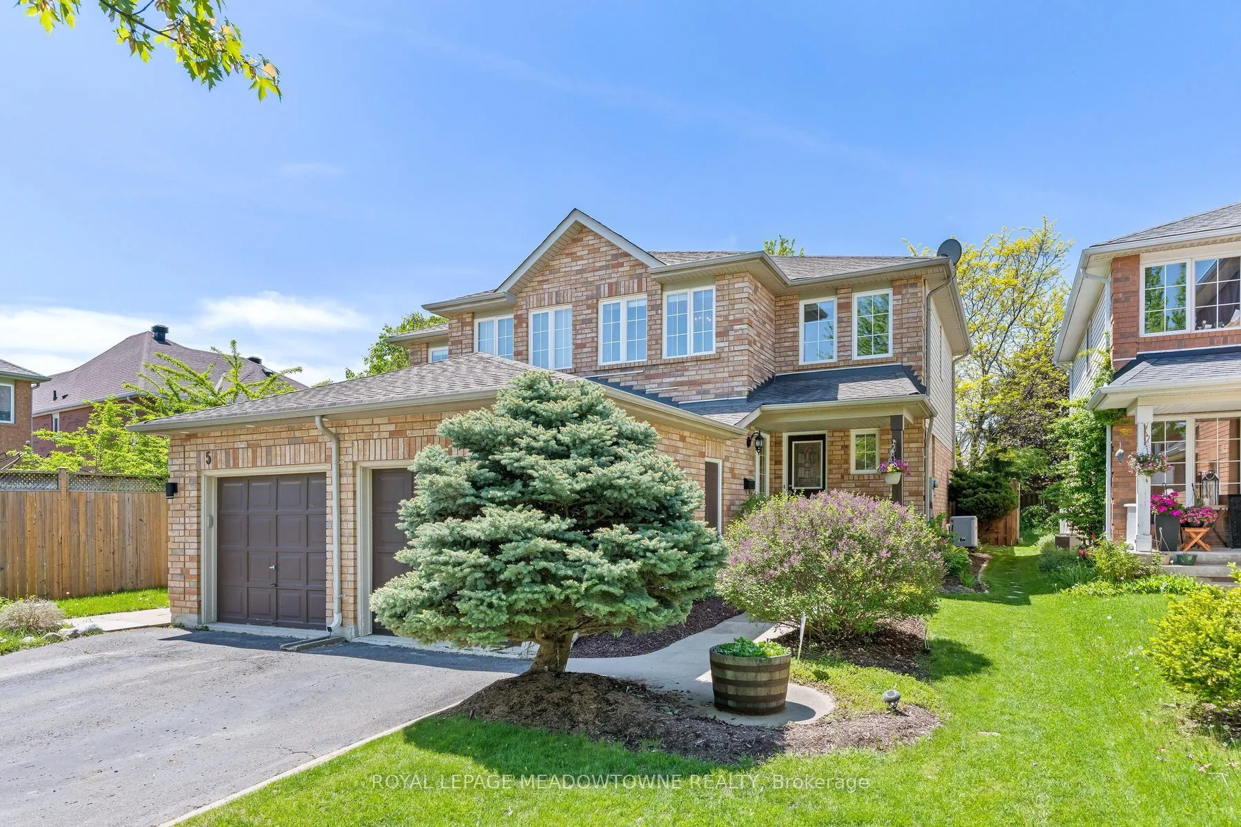 Photo 3 of 7 Preston Street, Halton Hills, Georgetown — HOMEH