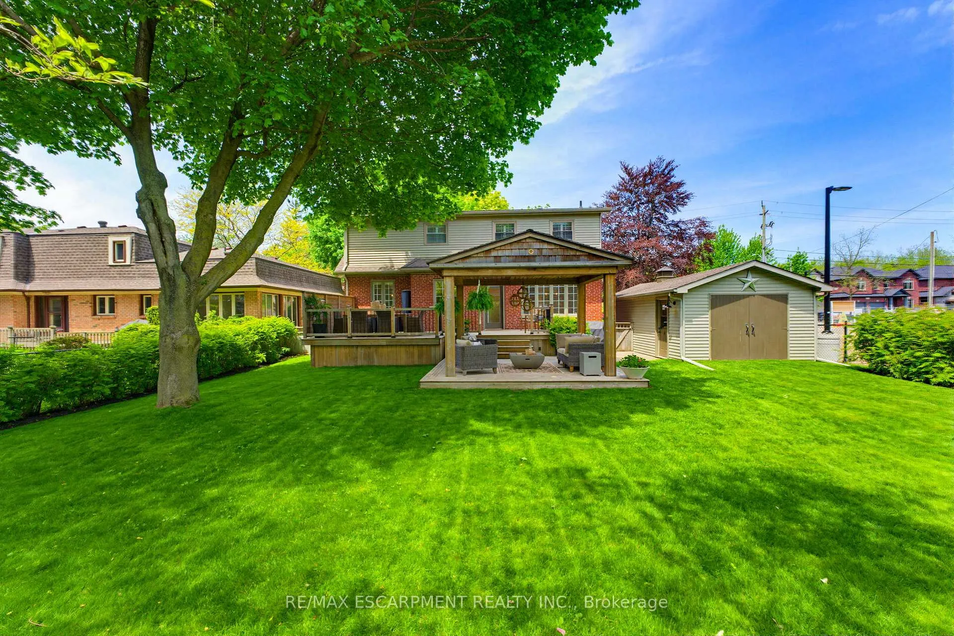 Photo 31 of 304 Parkside Drive, Hamilton, Waterdown — HOMEH