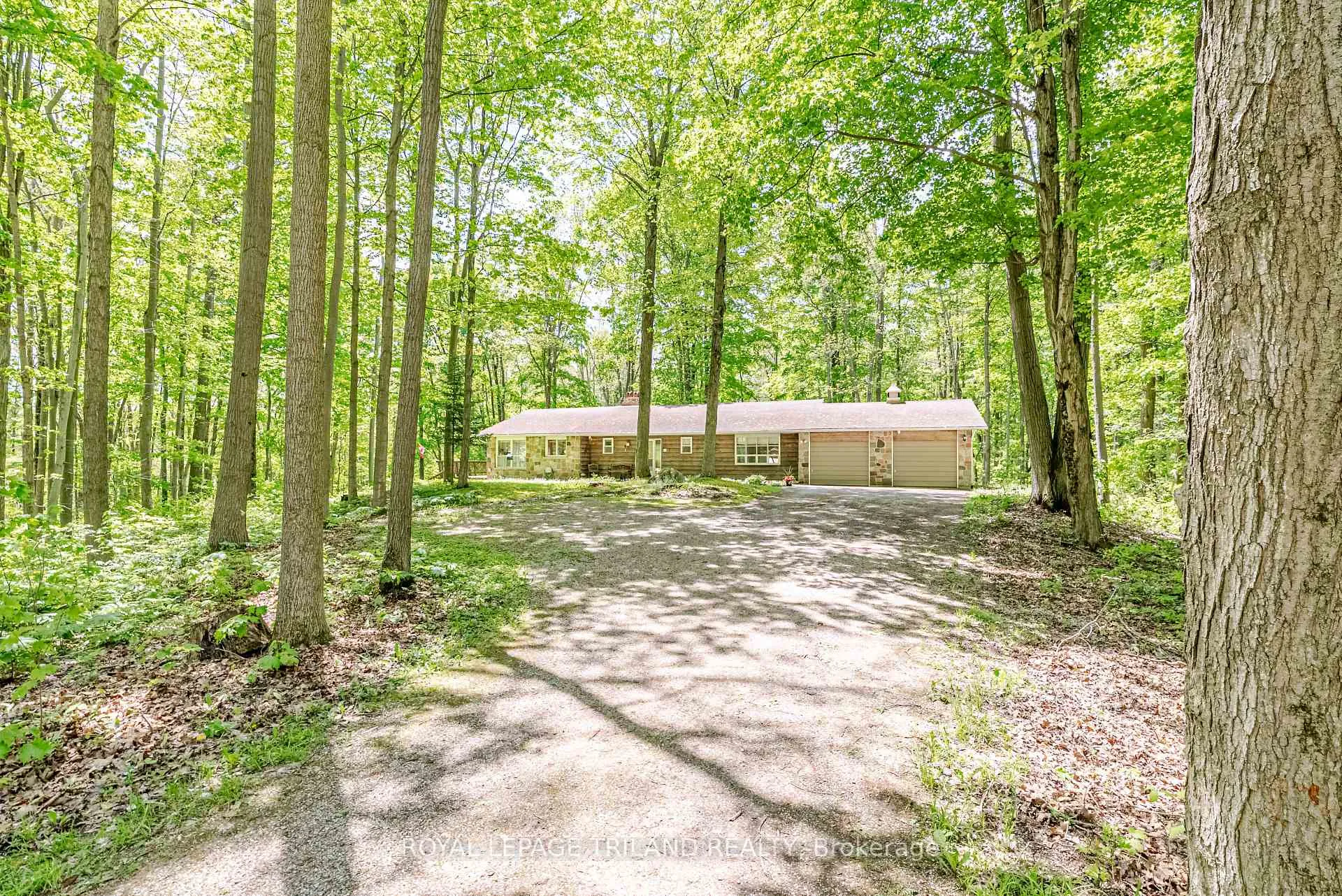 Photo 2 of 1591 Elgin Road, Thames Centre, Rural Thames Centre — HOMEH