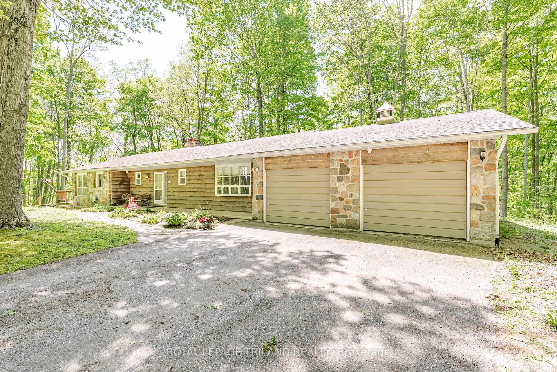 Photo 4 of 1591 Elgin Road, Thames Centre, Rural Thames Centre — HOMEH