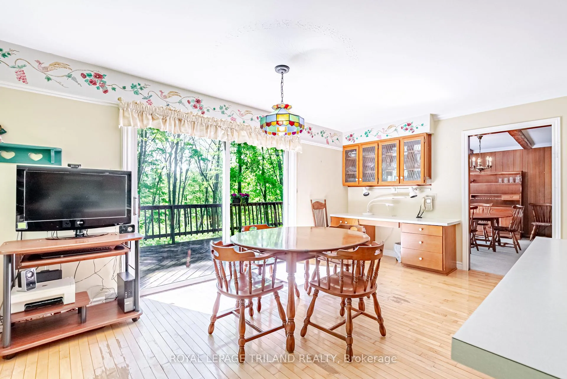 Photo 11 of 1591 Elgin Road, Thames Centre, Rural Thames Centre — HOMEH