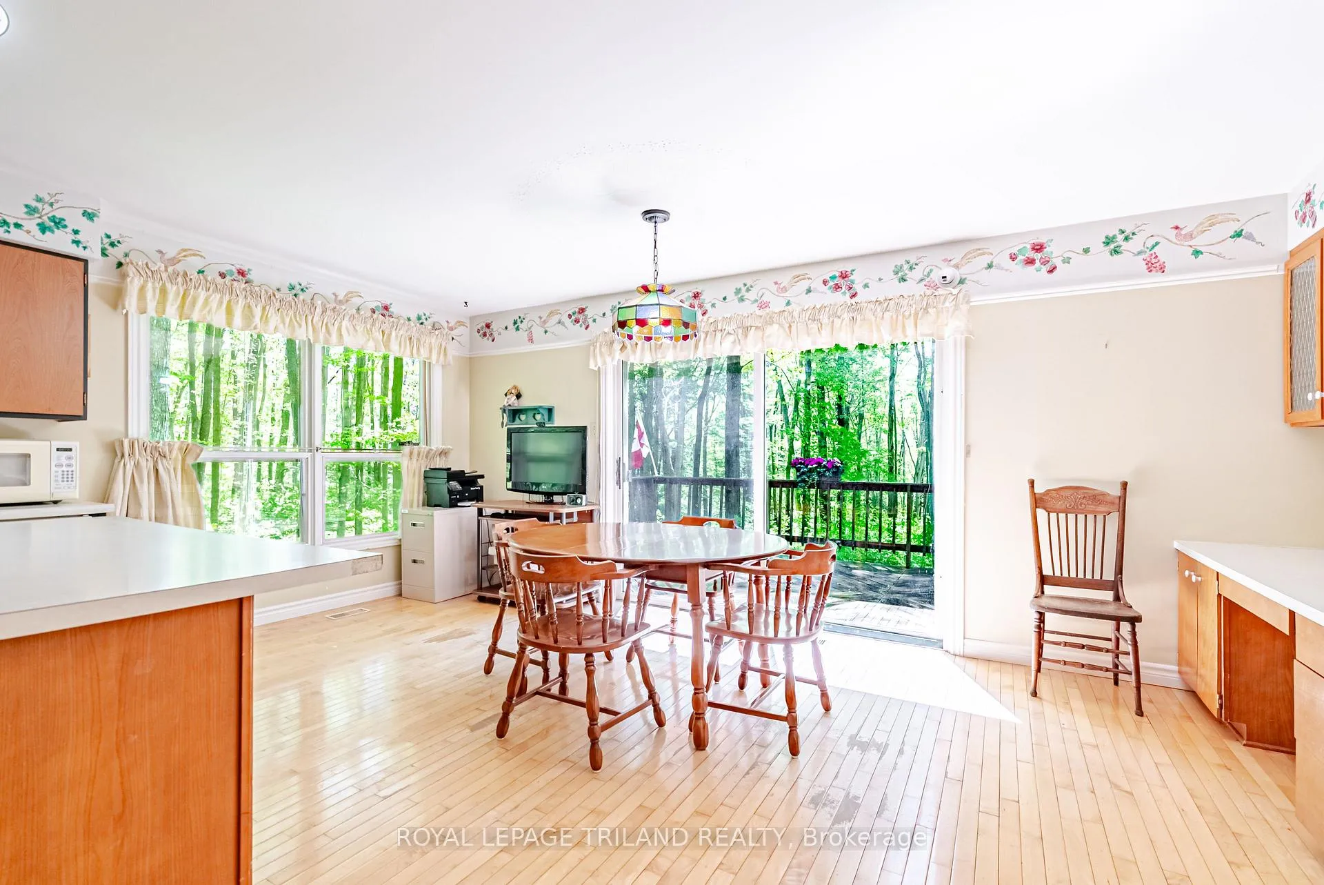 Photo 12 of 1591 Elgin Road, Thames Centre, Rural Thames Centre — HOMEH