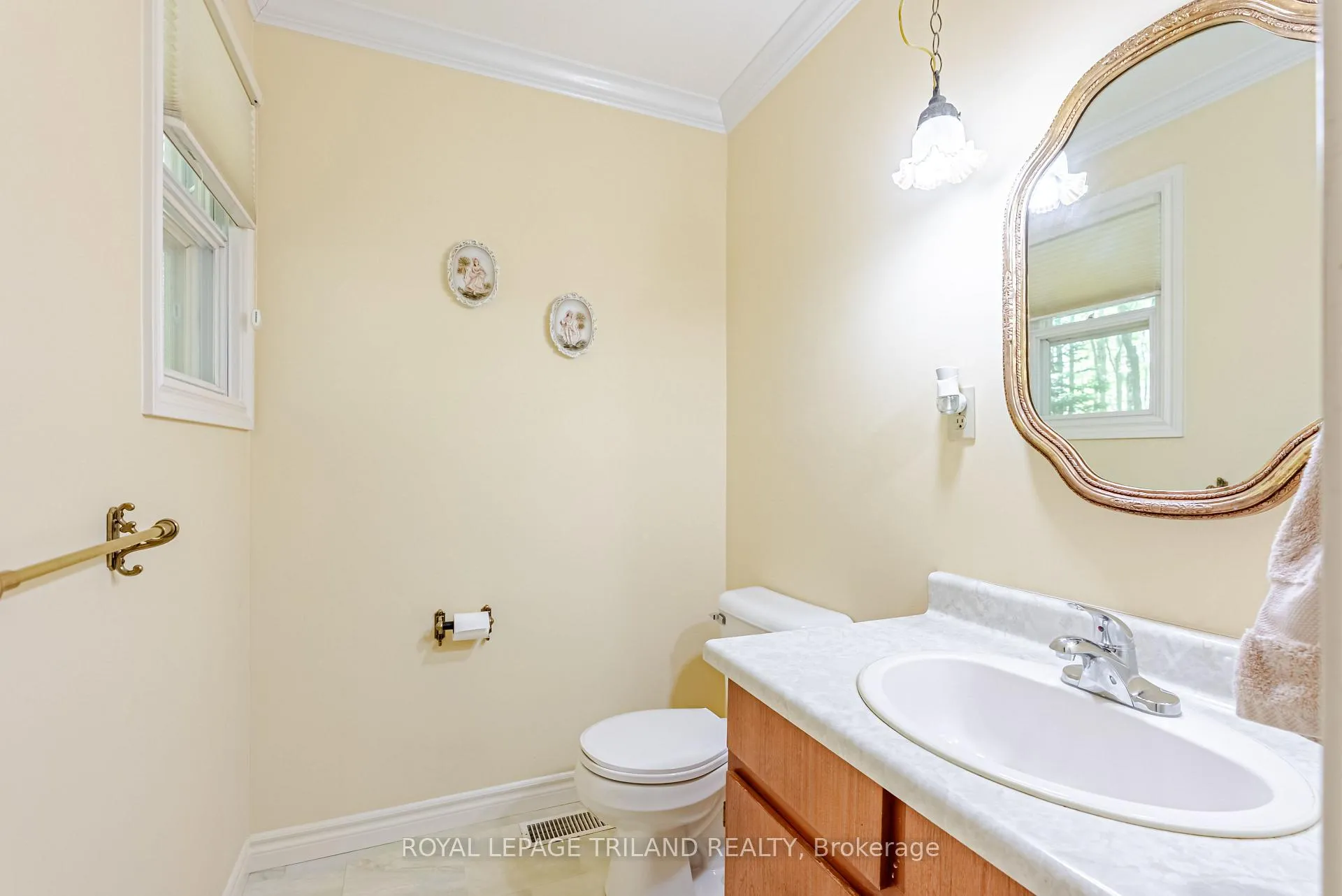 Photo 23 of 1591 Elgin Road, Thames Centre, Rural Thames Centre — HOMEH