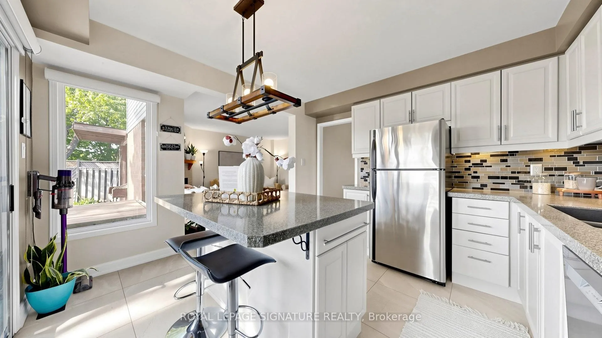 Photo 5 of 1493 Major Oaks Road, Pickering, Brock Ridge — HOMEH