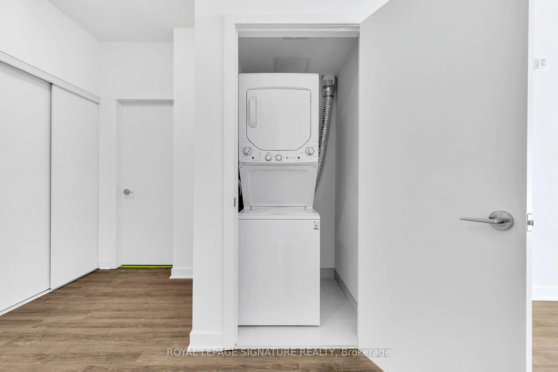 Photo 6 of Unit 111, 51 Clarington Boulevard, Clarington, Bowmanville — HOMEH