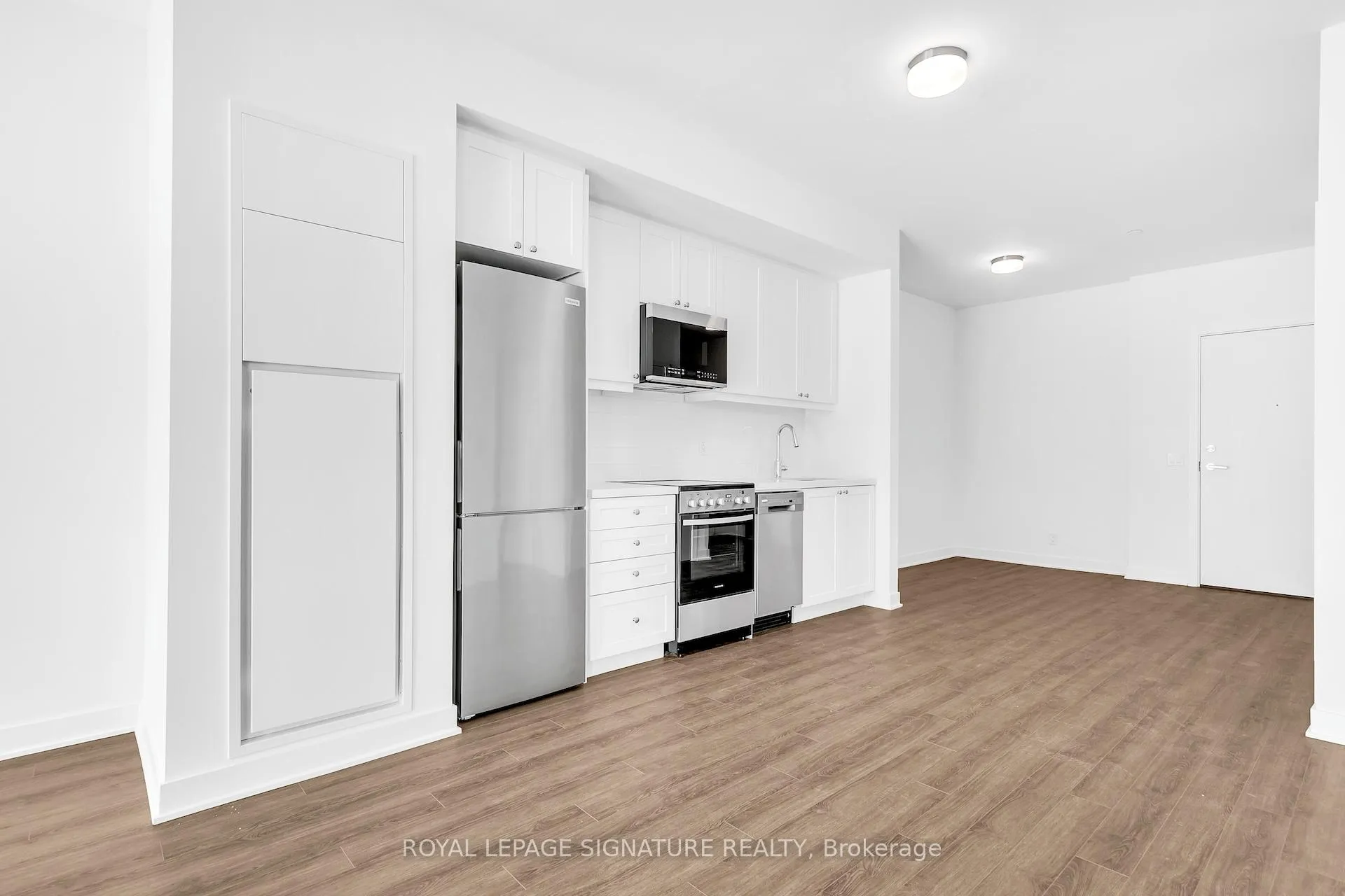 Photo 9 of Unit 111, 51 Clarington Boulevard, Clarington, Bowmanville — HOMEH