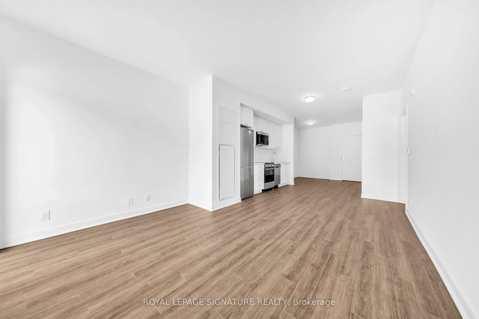 Photo 14 of Unit 111, 51 Clarington Boulevard, Clarington, Bowmanville — HOMEH