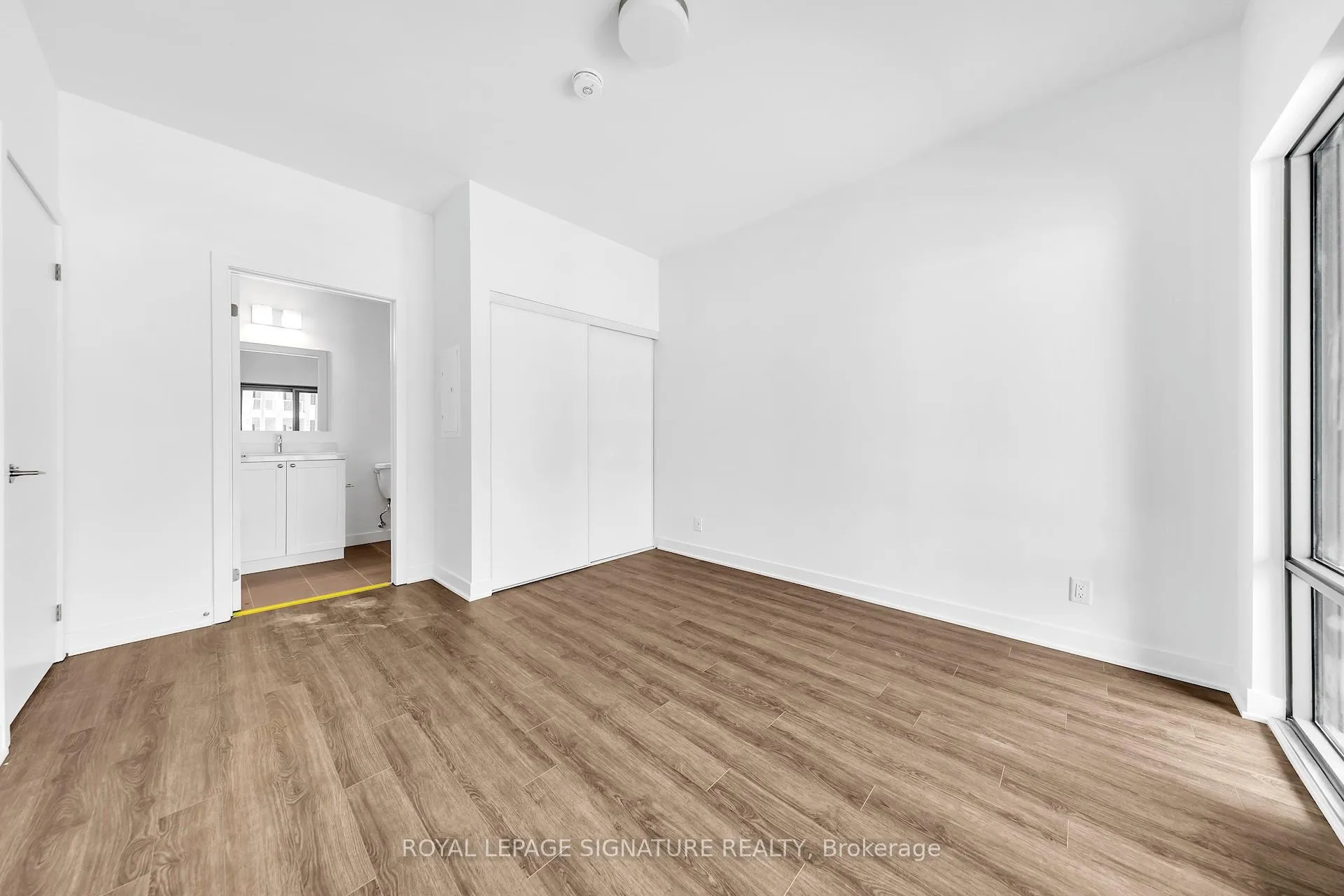 Photo 20 of Unit 111, 51 Clarington Boulevard, Clarington, Bowmanville — HOMEH