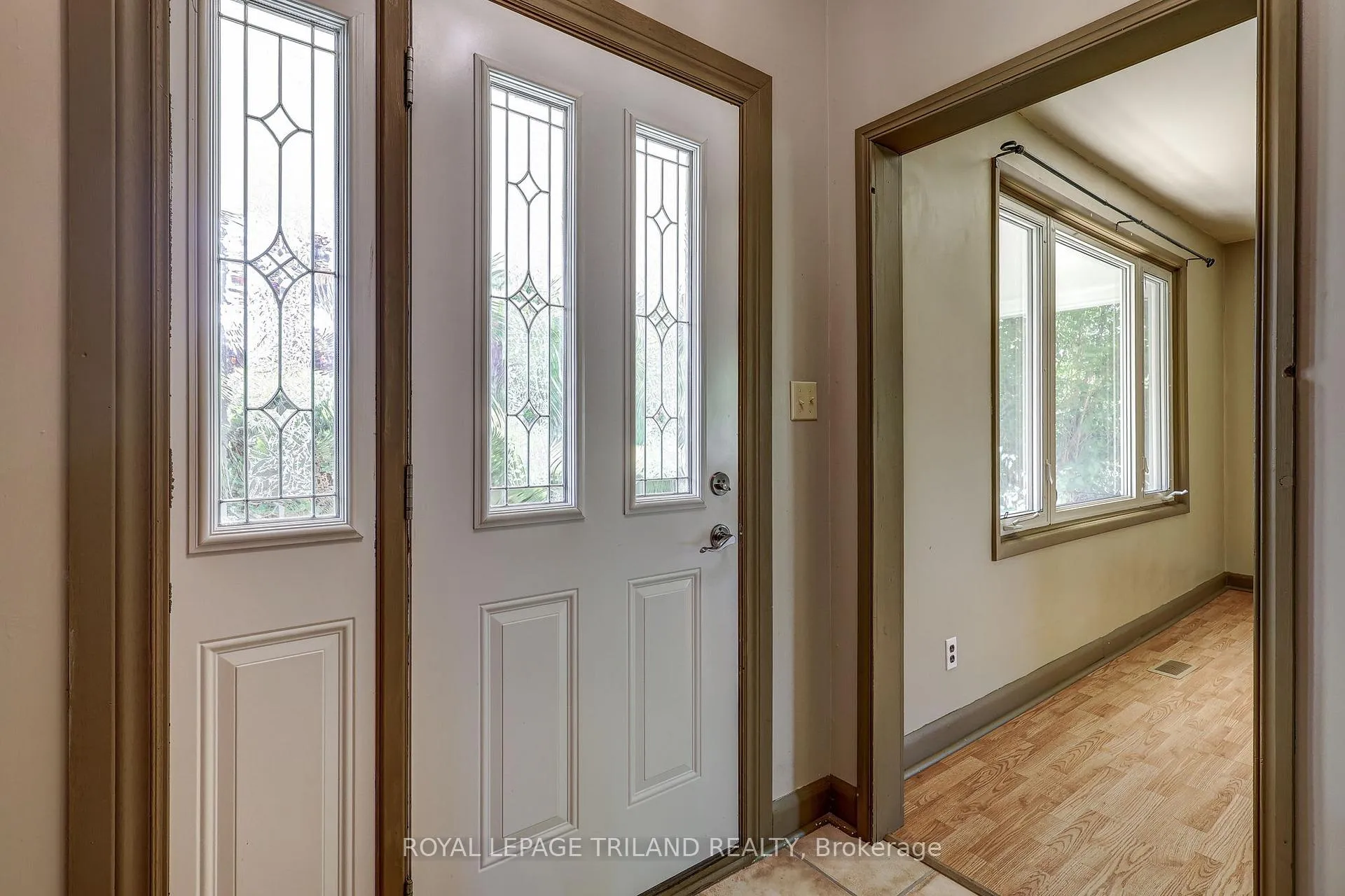 Photo 6 of 24 Isabel Street, St. Thomas — HOMEH