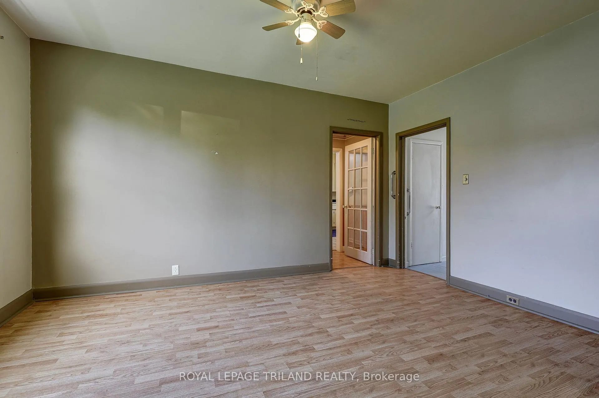 Photo 10 of 24 Isabel Street, St. Thomas — HOMEH