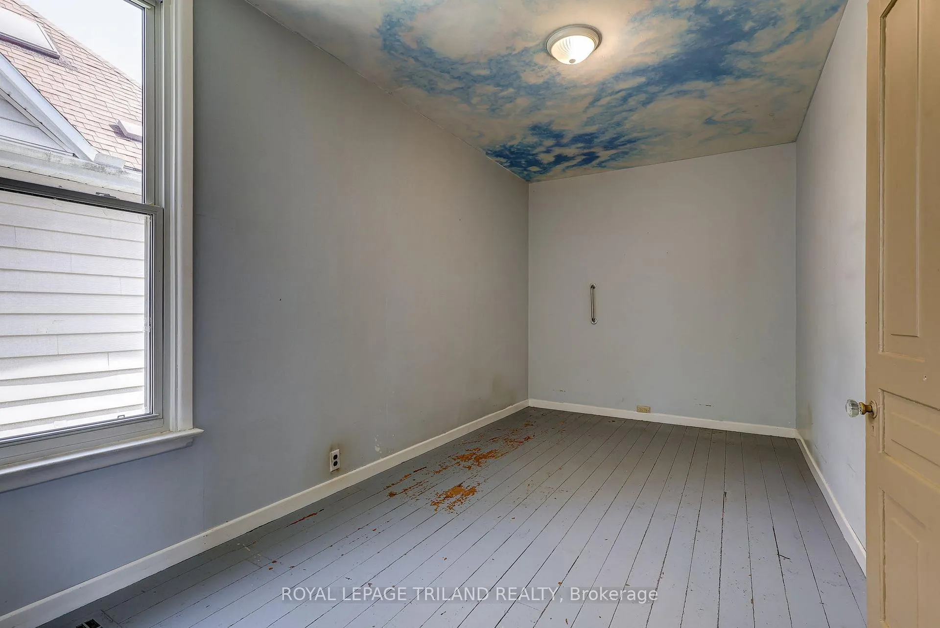 Photo 14 of 24 Isabel Street, St. Thomas — HOMEH