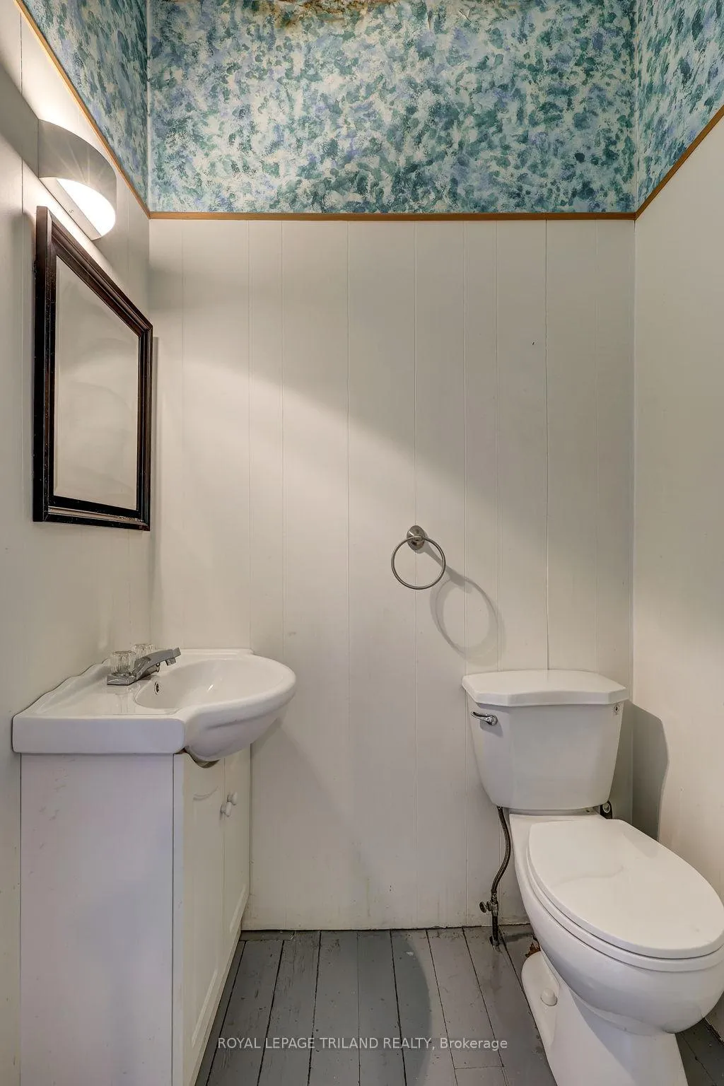 Photo 17 of 24 Isabel Street, St. Thomas — HOMEH