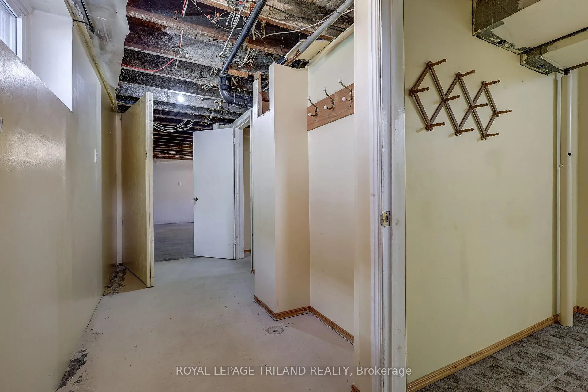 Photo 37 of 24 Isabel Street, St. Thomas — HOMEH