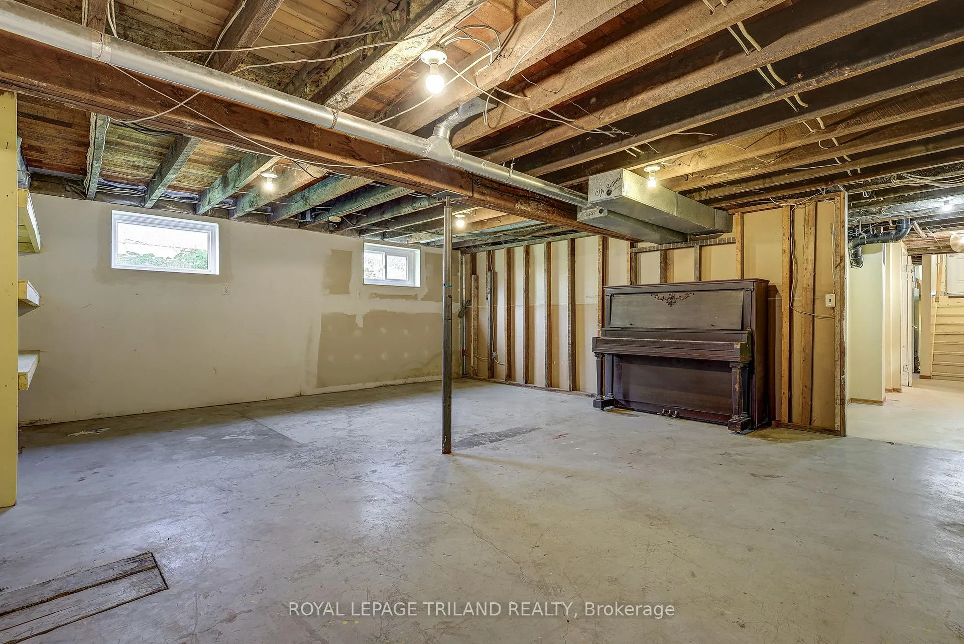 Photo 42 of 24 Isabel Street, St. Thomas — HOMEH