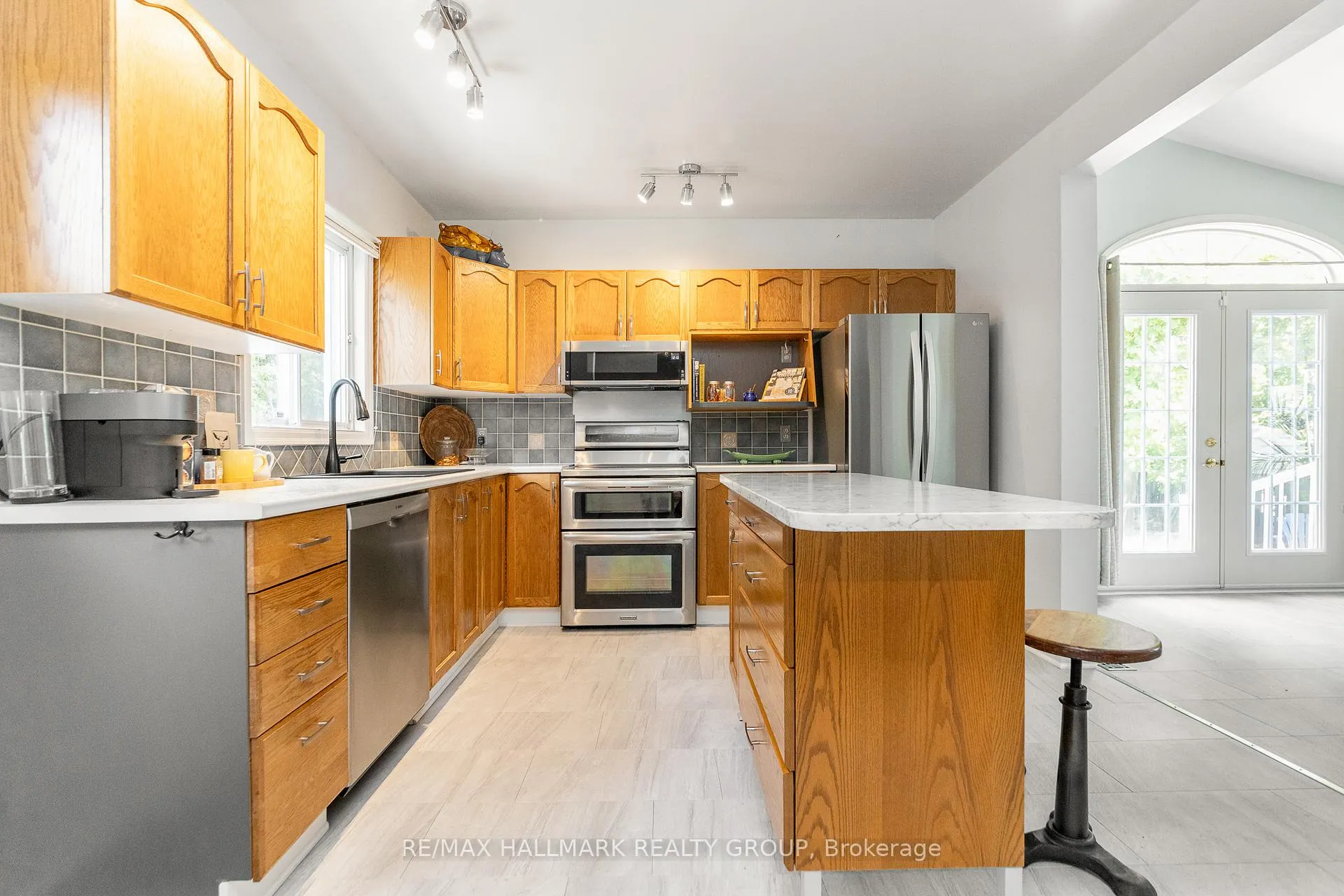 Photo 10 of 321 Beechgrove Avenue, Ottawa, Westboro North — HOMEH