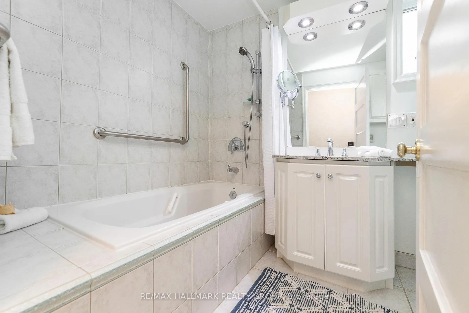 Photo 24 of 321 Beechgrove Avenue, Ottawa, Westboro North — HOMEH
