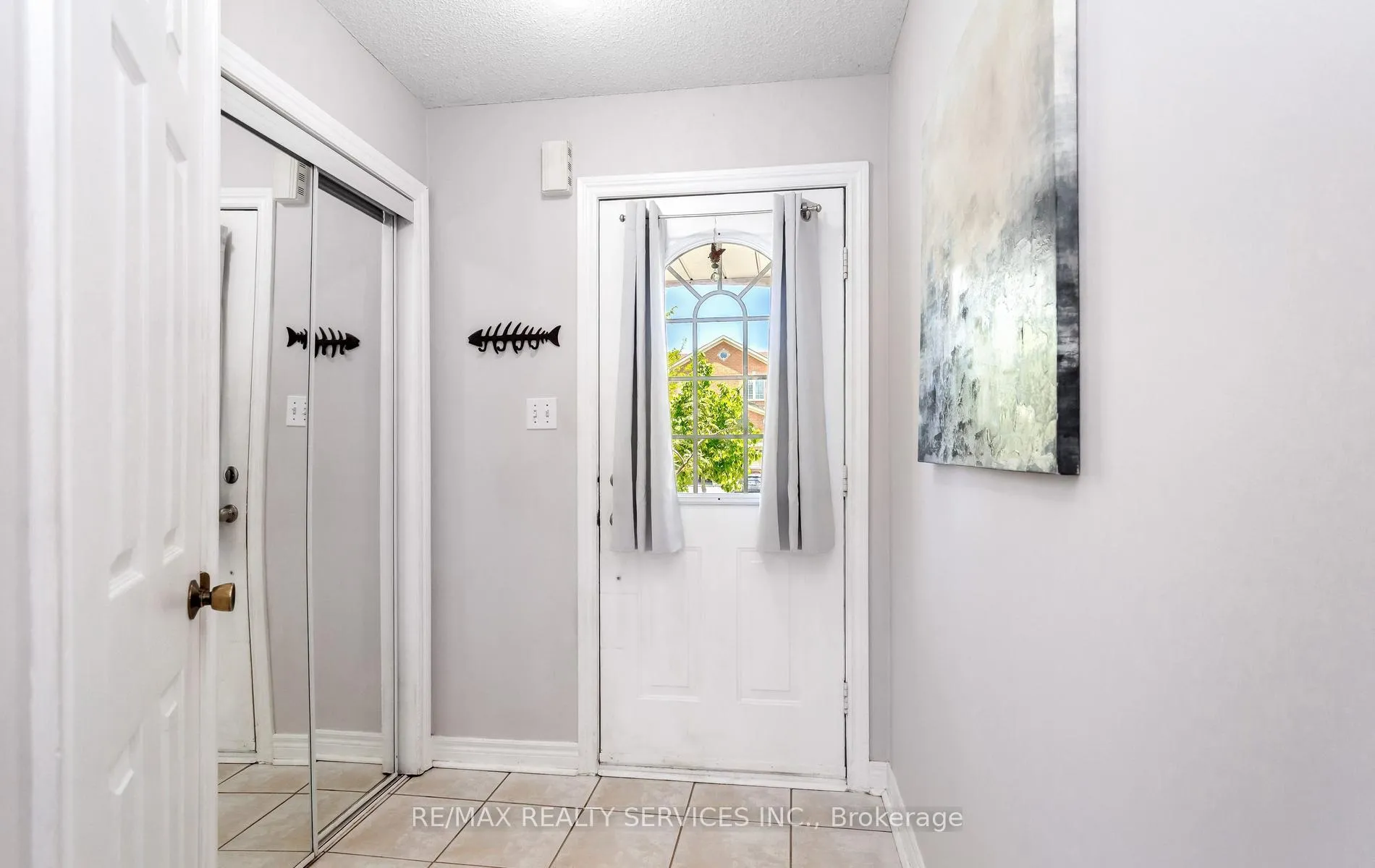 Photo 3 of 14 Todmorden Drive, Brampton, Northwest Sandalwood Parkway — HOMEH
