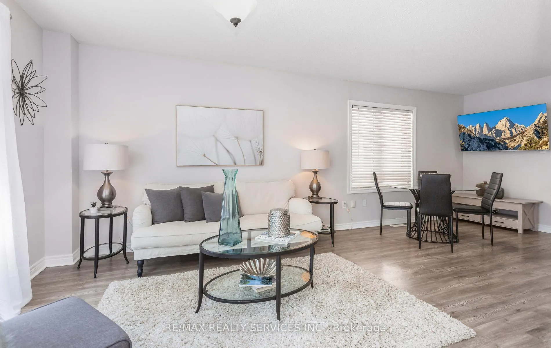 Photo 10 of 14 Todmorden Drive, Brampton, Northwest Sandalwood Parkway — HOMEH
